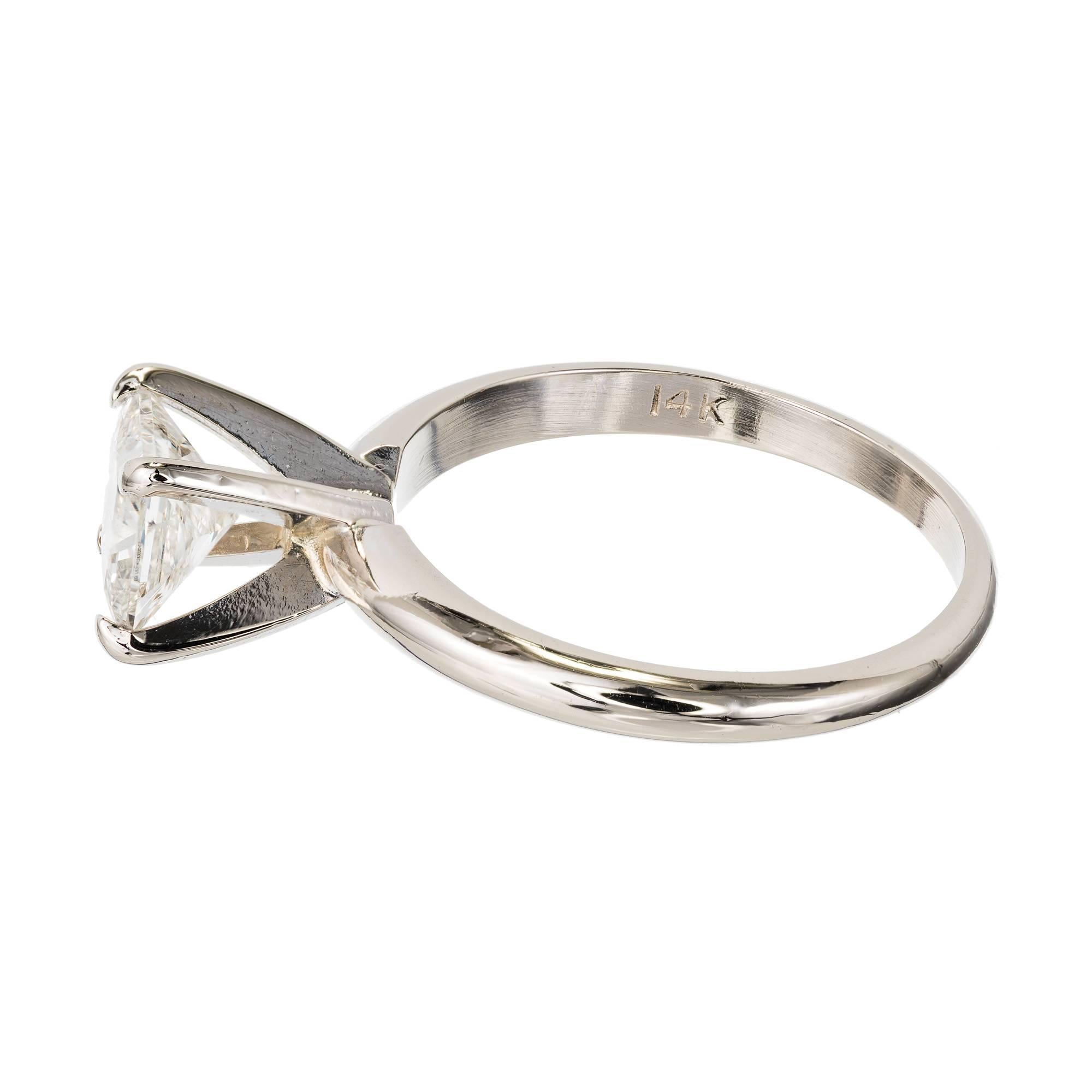 Women's EGL Certified .94 Carat Princess Cut Diamond Solitaire Gold Engagement Ring For Sale