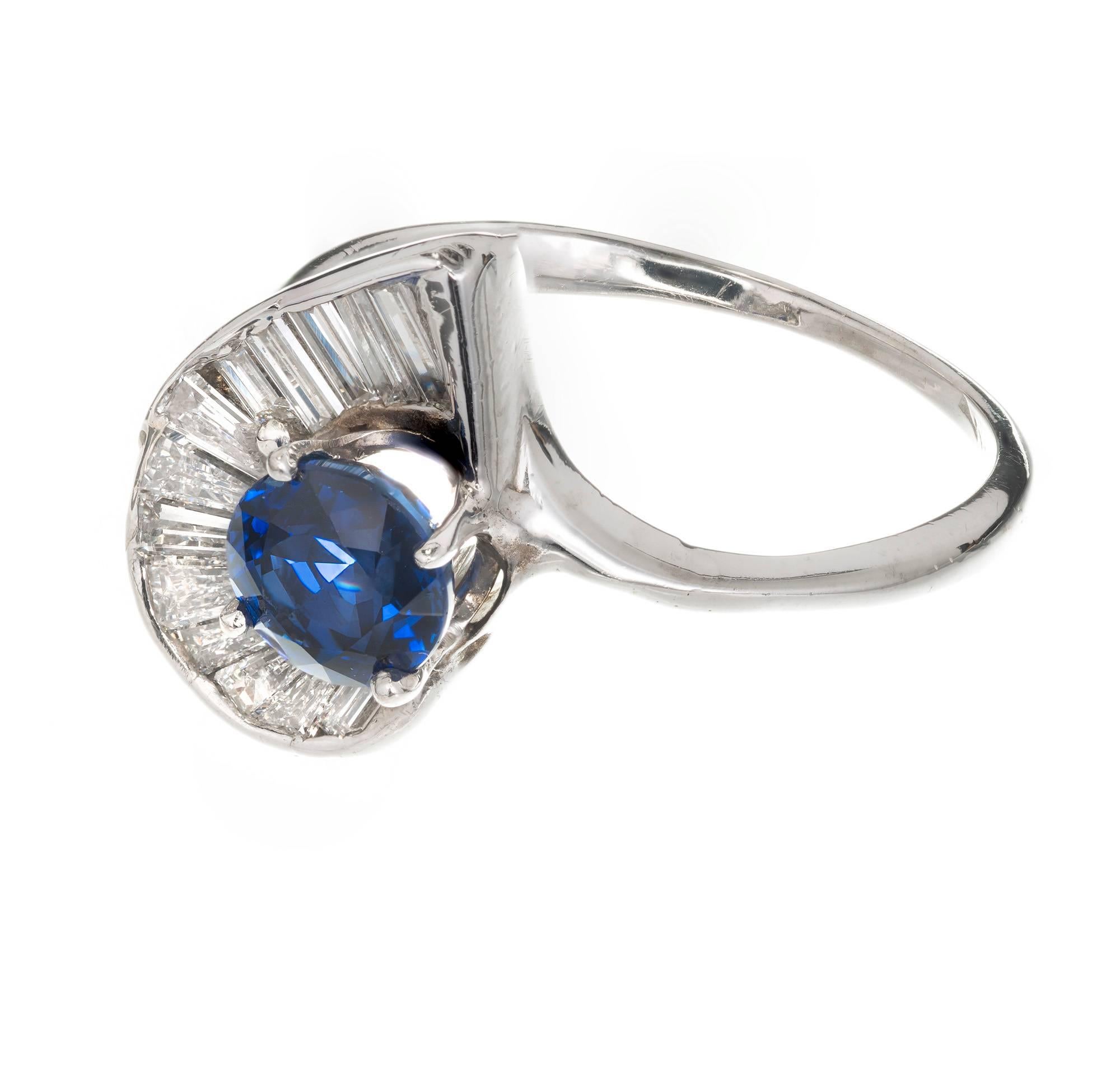Round Cut GIA Certified .98 Carat Sapphire Swirl Baguette Diamond Gold Cocktail Ring For Sale