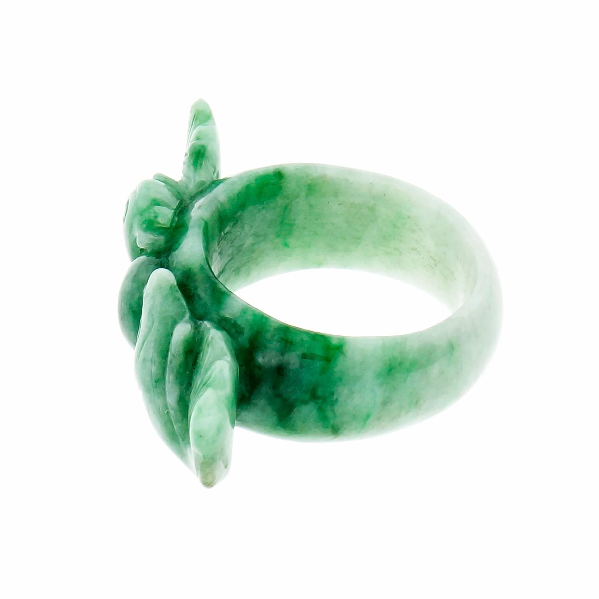 Women's GIA Certified Natural Jadeite Jade Green Across the Finger Double Fish Ring For Sale