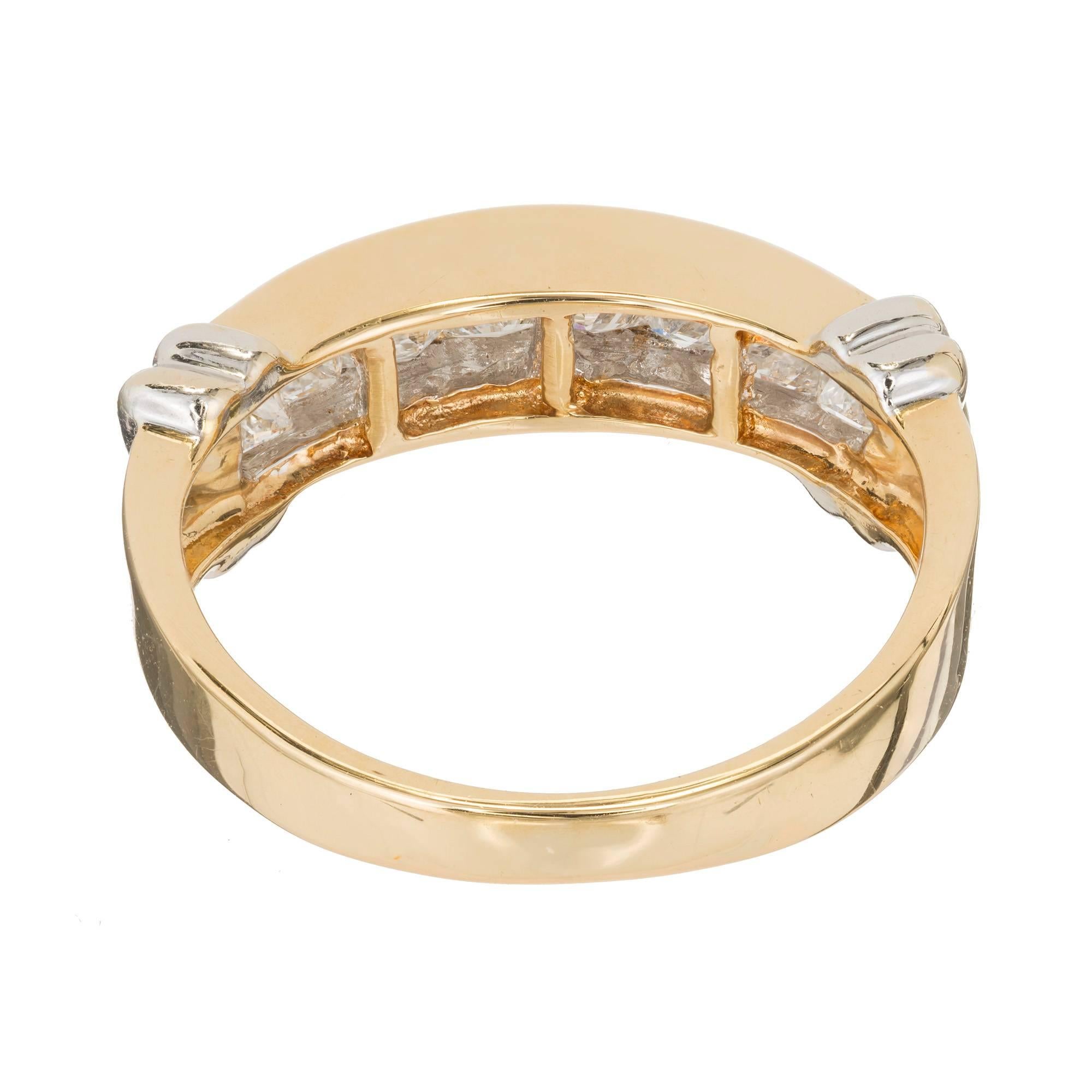 Prinzessinnenschliff Diamant-Gold-Hochzeitsring mit Kanalfassung im Zustand „Gut“ im Angebot in Stamford, CT