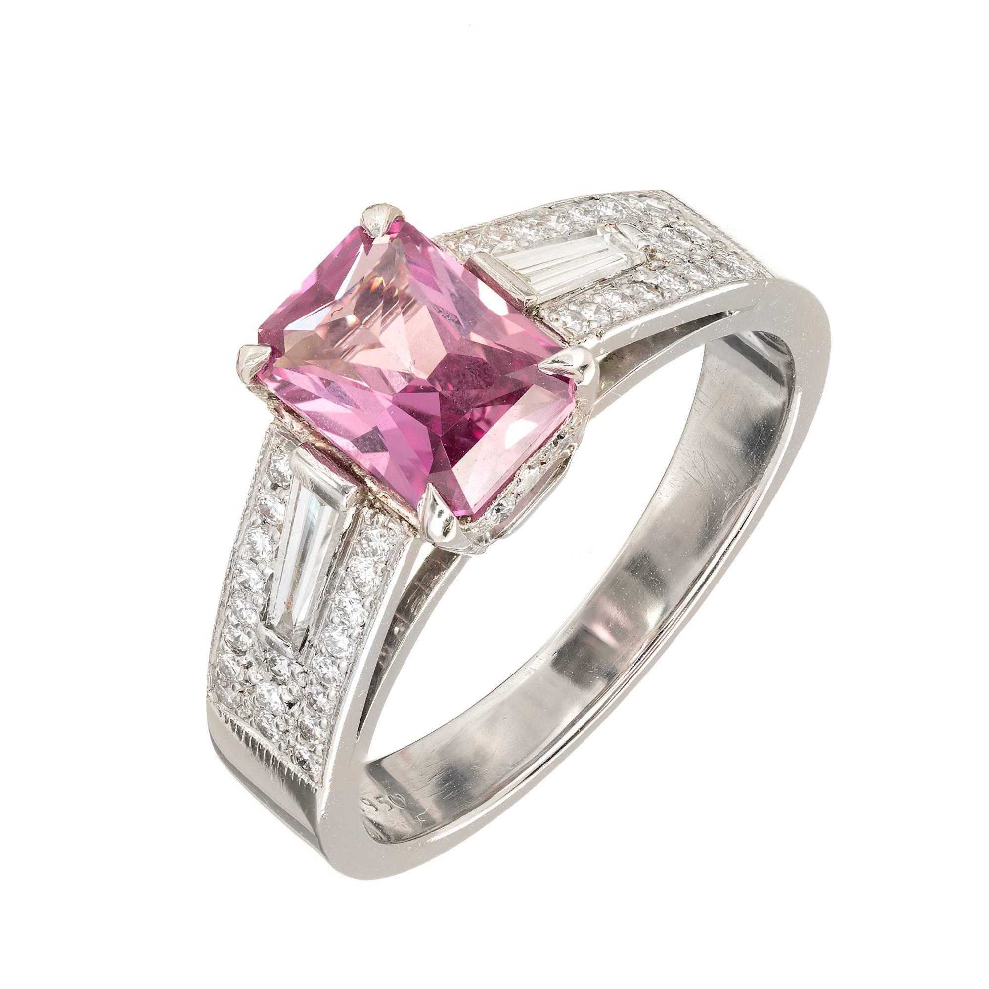 Verlobungsring aus Platin mit 2,06 Karat rosa Saphir und Diamant von Peter Suchy