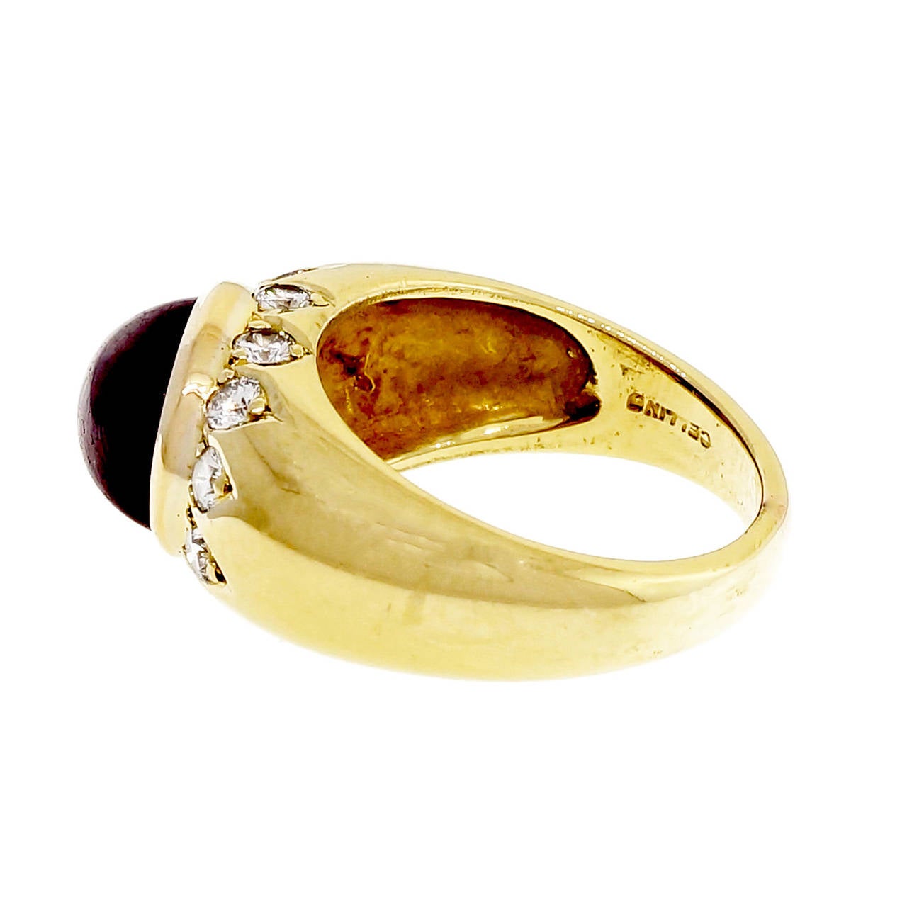 Women's Cellino Ruby Cabochon Diamond Yellow Gold Ring