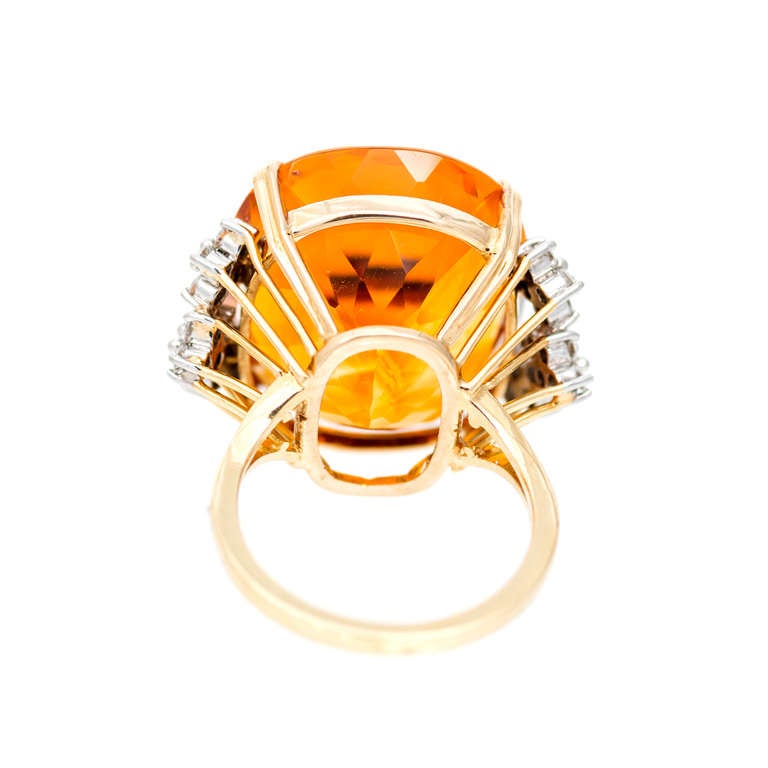Mitte des Jahrhunderts 35,19 Karat natürlicher orangefarbener Citrin und Diamantring 1