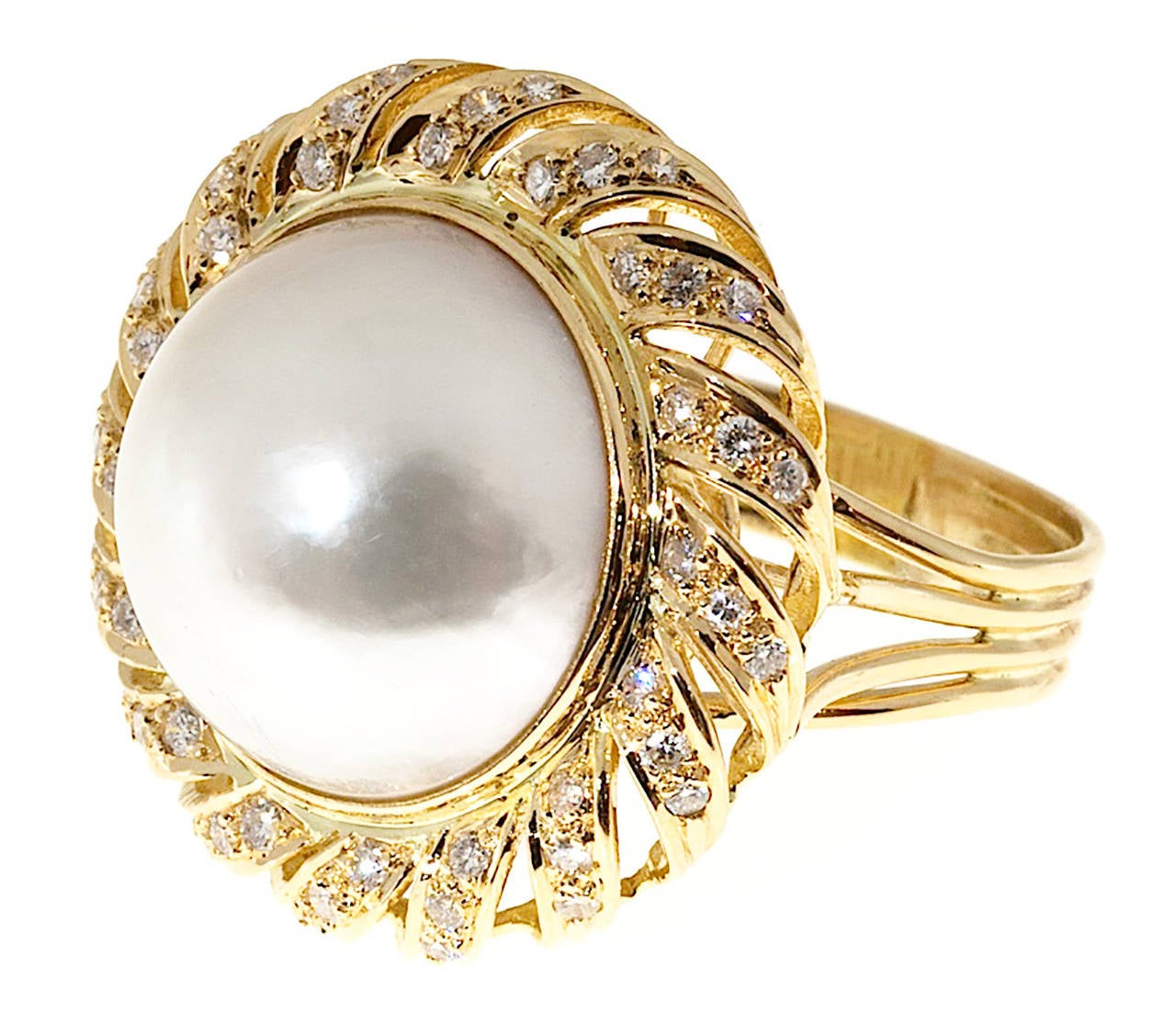 Round Cut .85 Carat Pearl Diamond Gold Swirl Cocktail Ring For Sale
