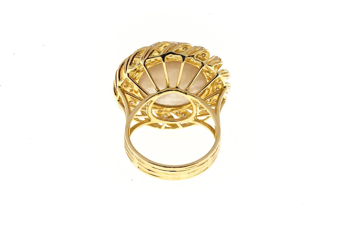 0,85 Karat Perle Diamant Gold Wirbel Cocktail-Ring (Rundschliff) im Angebot