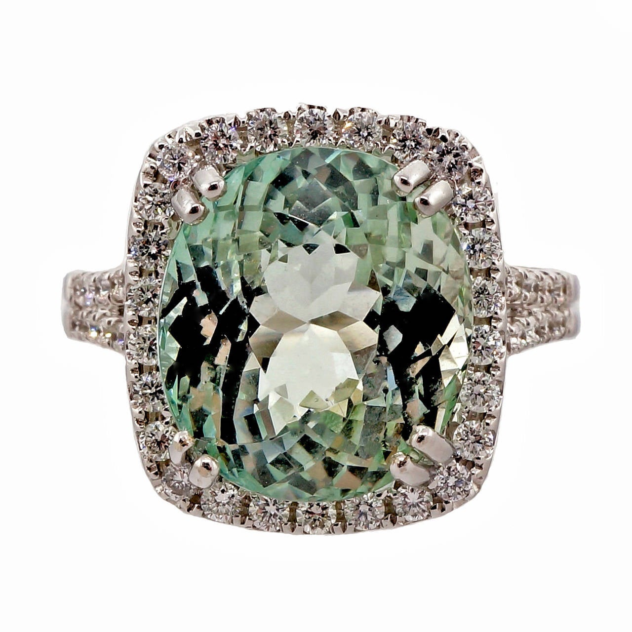 Oval Natural Light Green Tourmaline Diamond Gold Ring In Good Condition In Stamford, CT