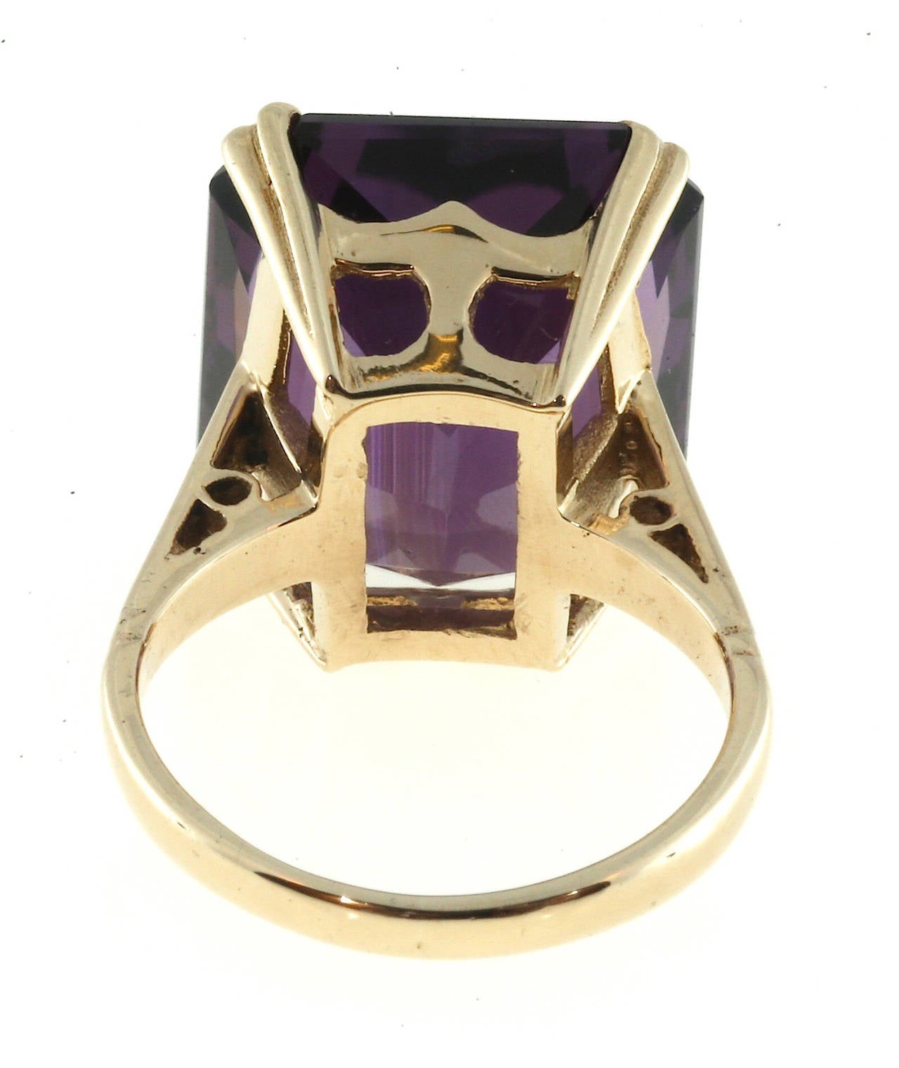 Purple Amethyst Rose Gold Cocktail Ring In Good Condition In Stamford, CT