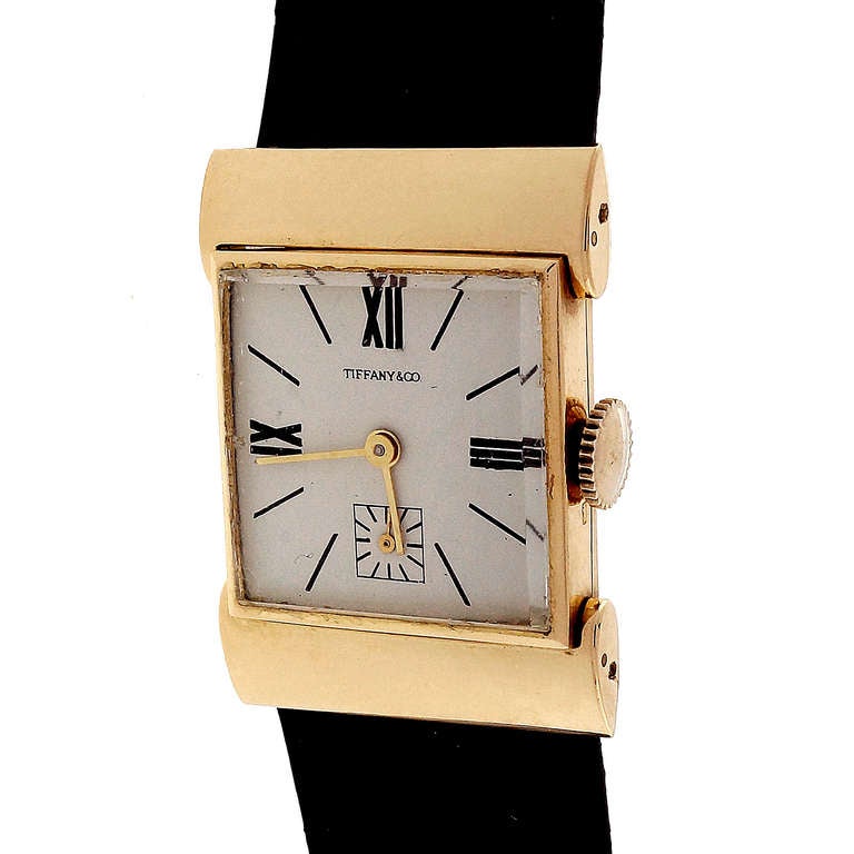 Tiffany & Co. yellow Gold Rectangular Hooded Hinged-Lug Strap wristwatch In Good Condition In Stamford, CT