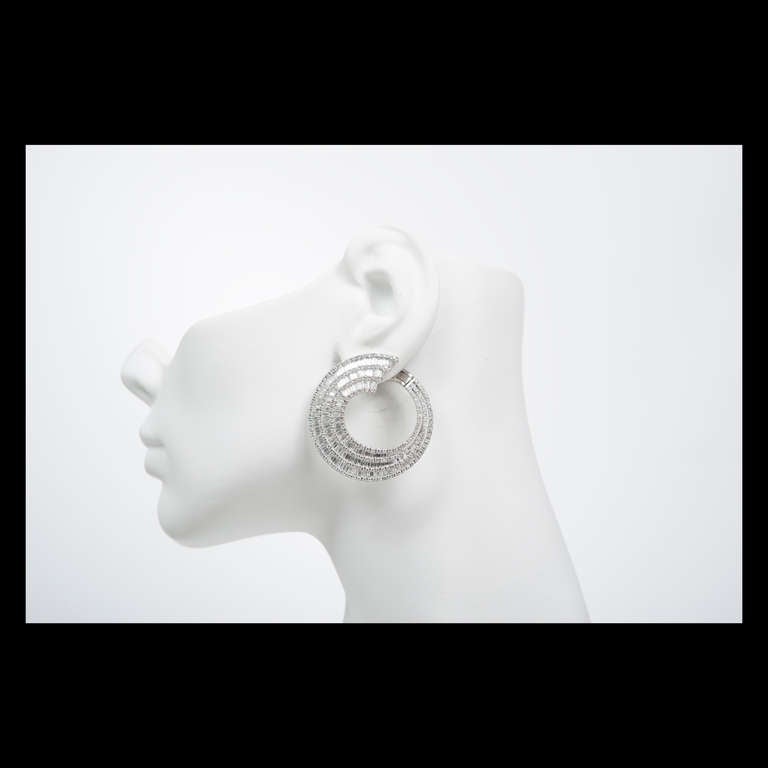 Women's 1960s Round Baguette Diamond Gold Hoop Earrings