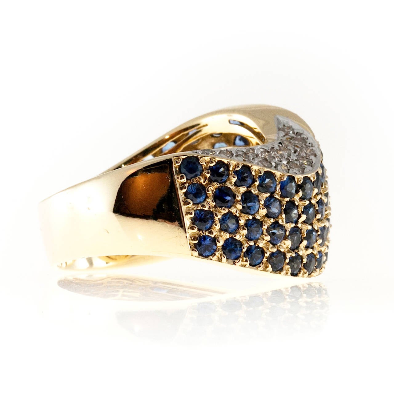 Round Cut 2.70 Carat Blue Sapphire Diamond Gold Domed Swirl Ring