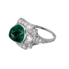 Tiffany & Co. Sugarloaf Cabochon Colombian Emerald, Diamond, and Platinum Ring 1