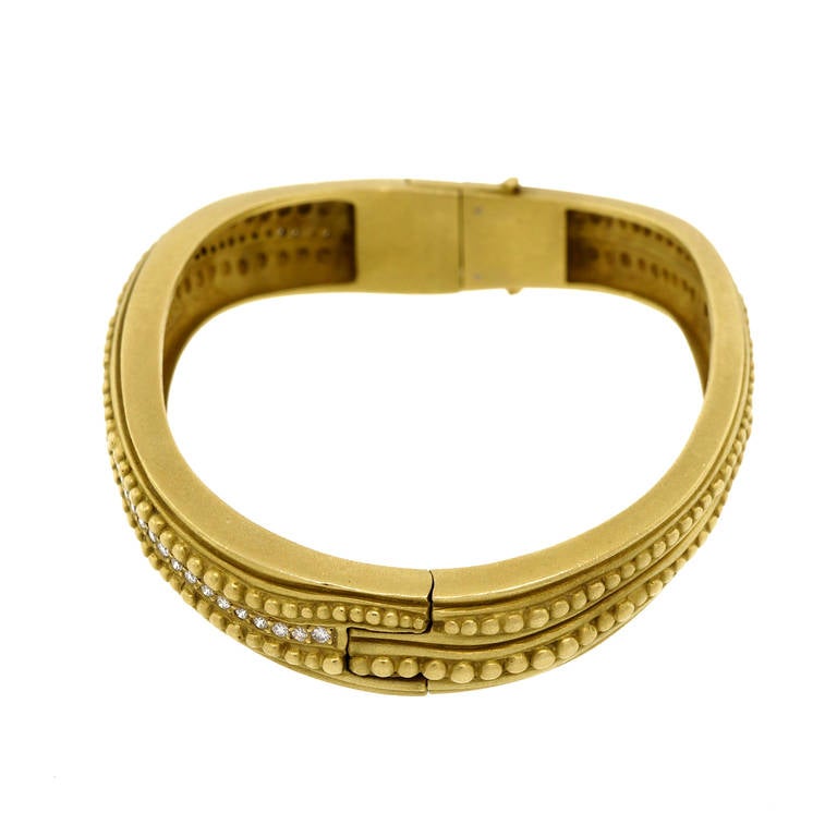 Modern Kieselstein-Cord Caviar Yellow Gold Diamond Bangle Bracelet