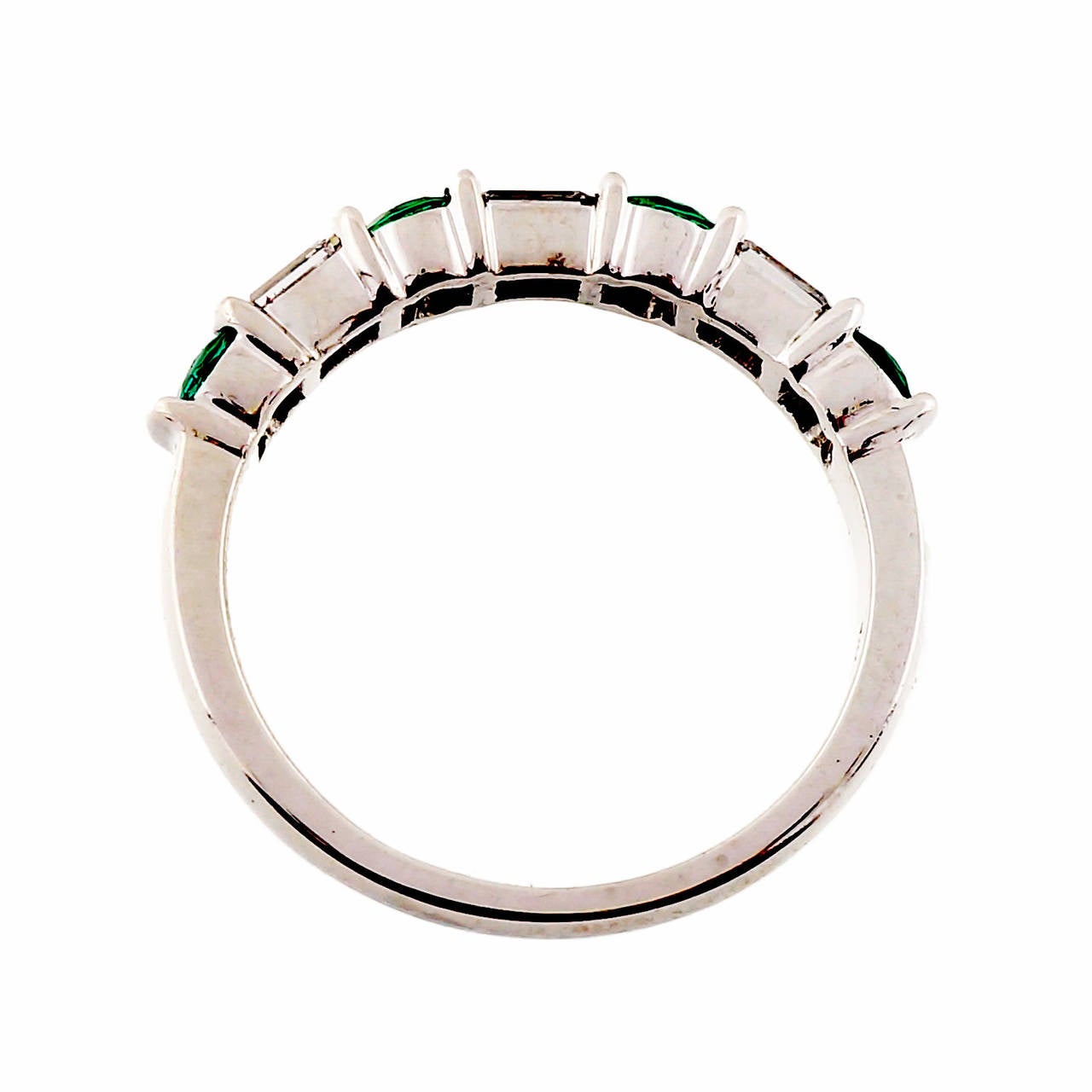 Tiffany & Co. Emerald Diamond Platinum Wedding Band Ring In Good Condition In Stamford, CT