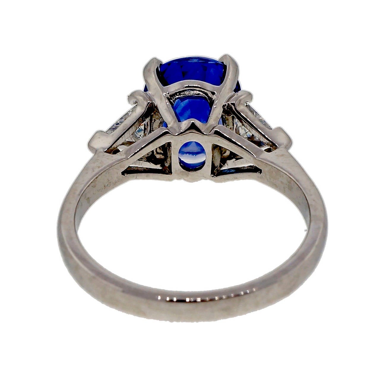 cornflower blue sapphire engagement rings