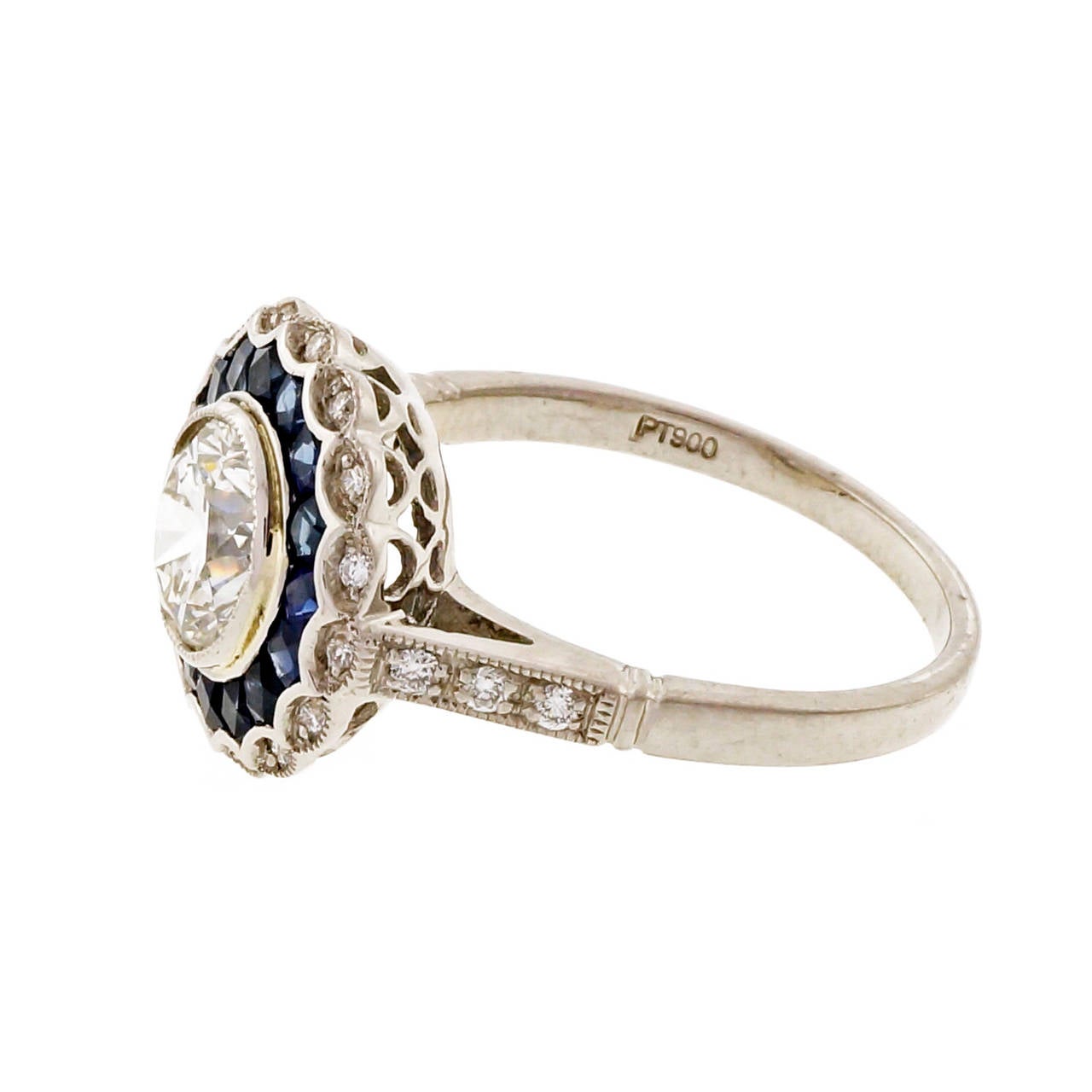 Round Diamond Sapphire Platinum Engagement Ring In Good Condition In Stamford, CT