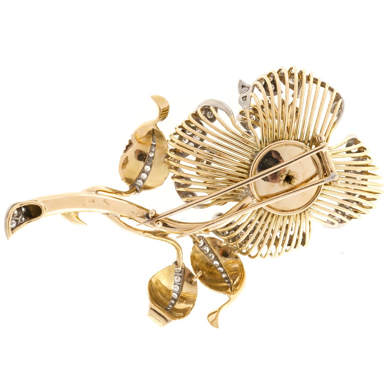Broche Flor de Oro Bicolor Diamante En Tremblant de 2,20 Quilates en venta 2
