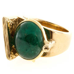 1950s Jordin Cabochon Emerald Gold Bezel Set Cocktail Ring 5
