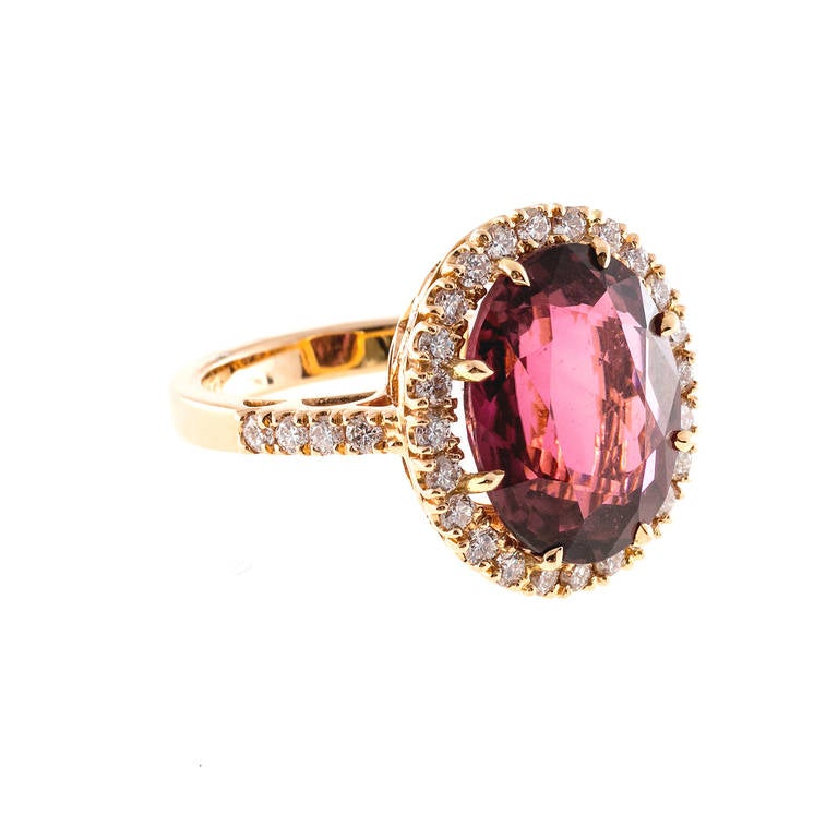 Pink Oval Tourmaline Diamond Gold Ring In Good Condition In Stamford, CT