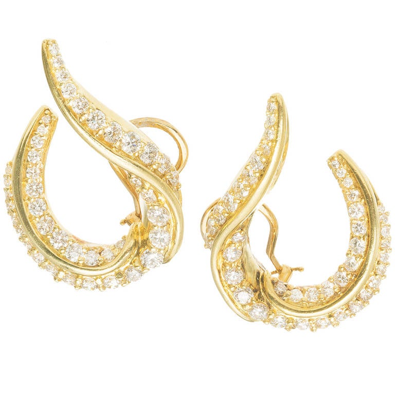 Robin Rotenier 2.50 Carat Diamond Yellow Gold Swirl Clip Post Earrings For Sale