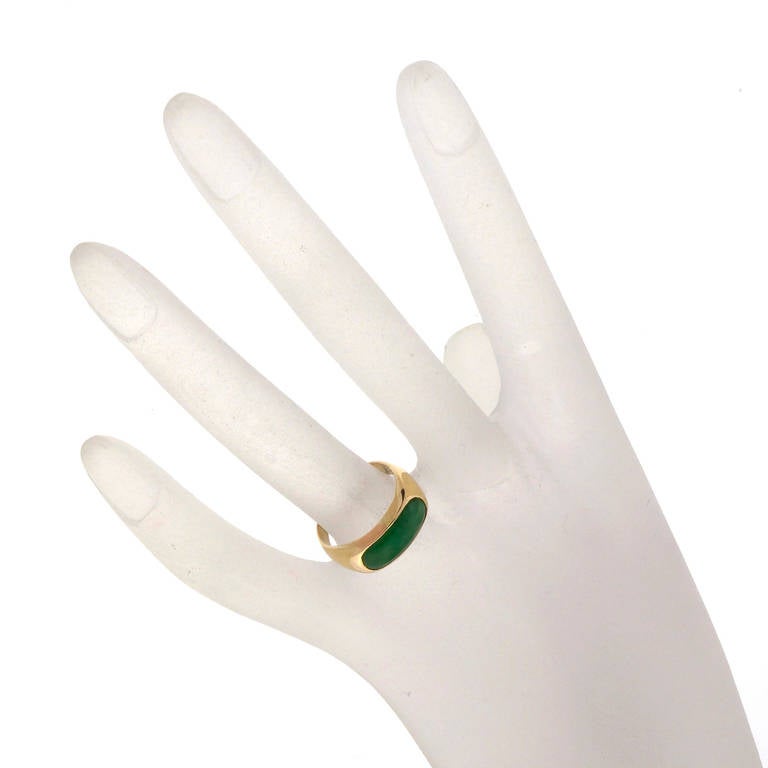 Women's Natural Jadeite Jade Omphacite Yellow Gold Saddle Ring