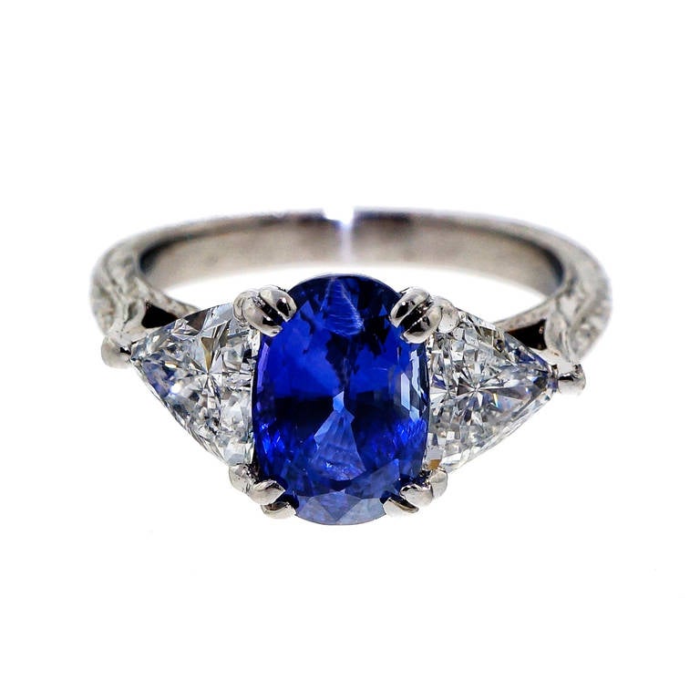 Peter Suchy Blue Oval Sapphire Trilliant Diamond Platinum Ring at 1stDibs