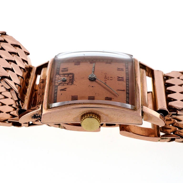 Omega Rose Gold Square Wristwatch, circa 1940s In Good Condition In Stamford, CT