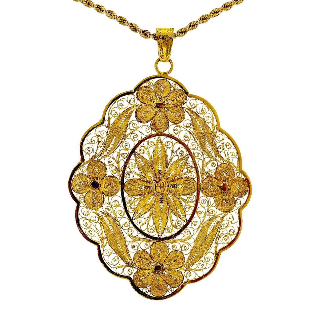 Art Deco Filigree Yellow Gold Pendant