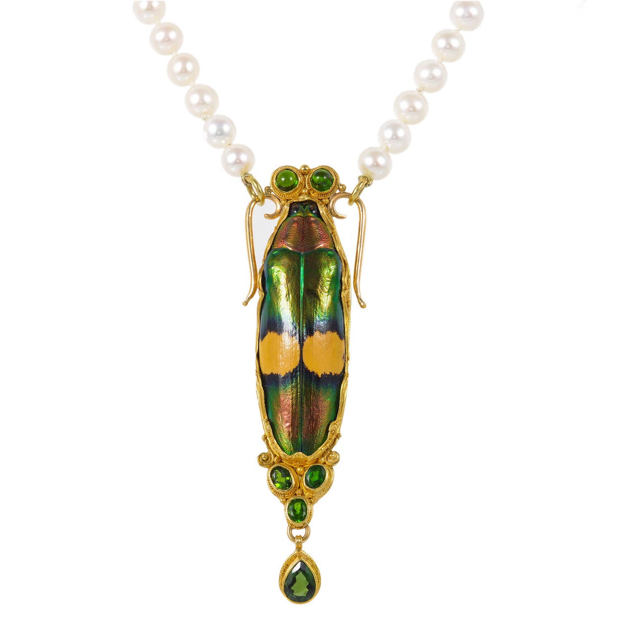 Luna Felix Scarab Green Tourmaline Yellow Gold Pendant In Good Condition In Stamford, CT