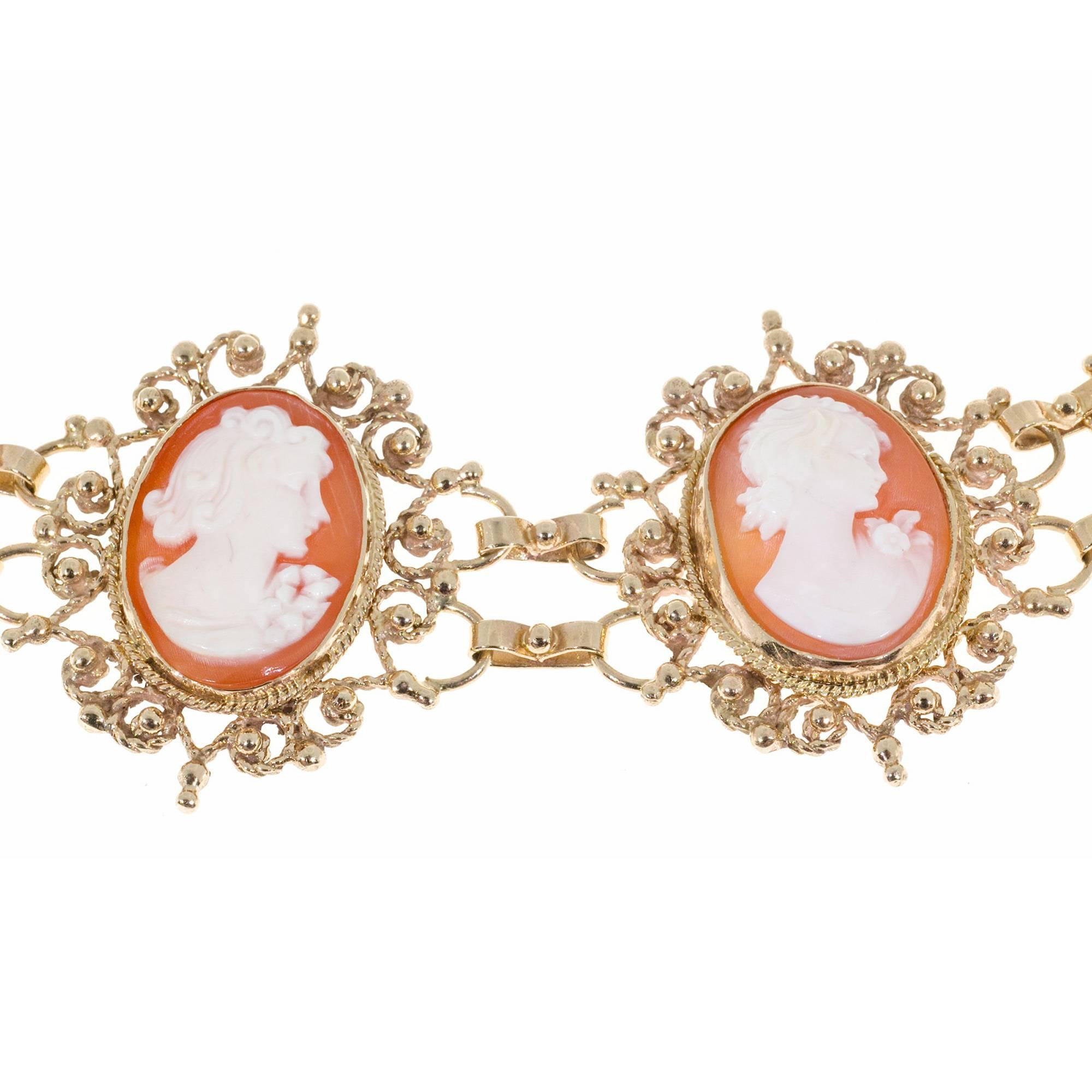 1940s Gold 5 conch shell Cameo Bracelet In Good Condition In Stamford, CT