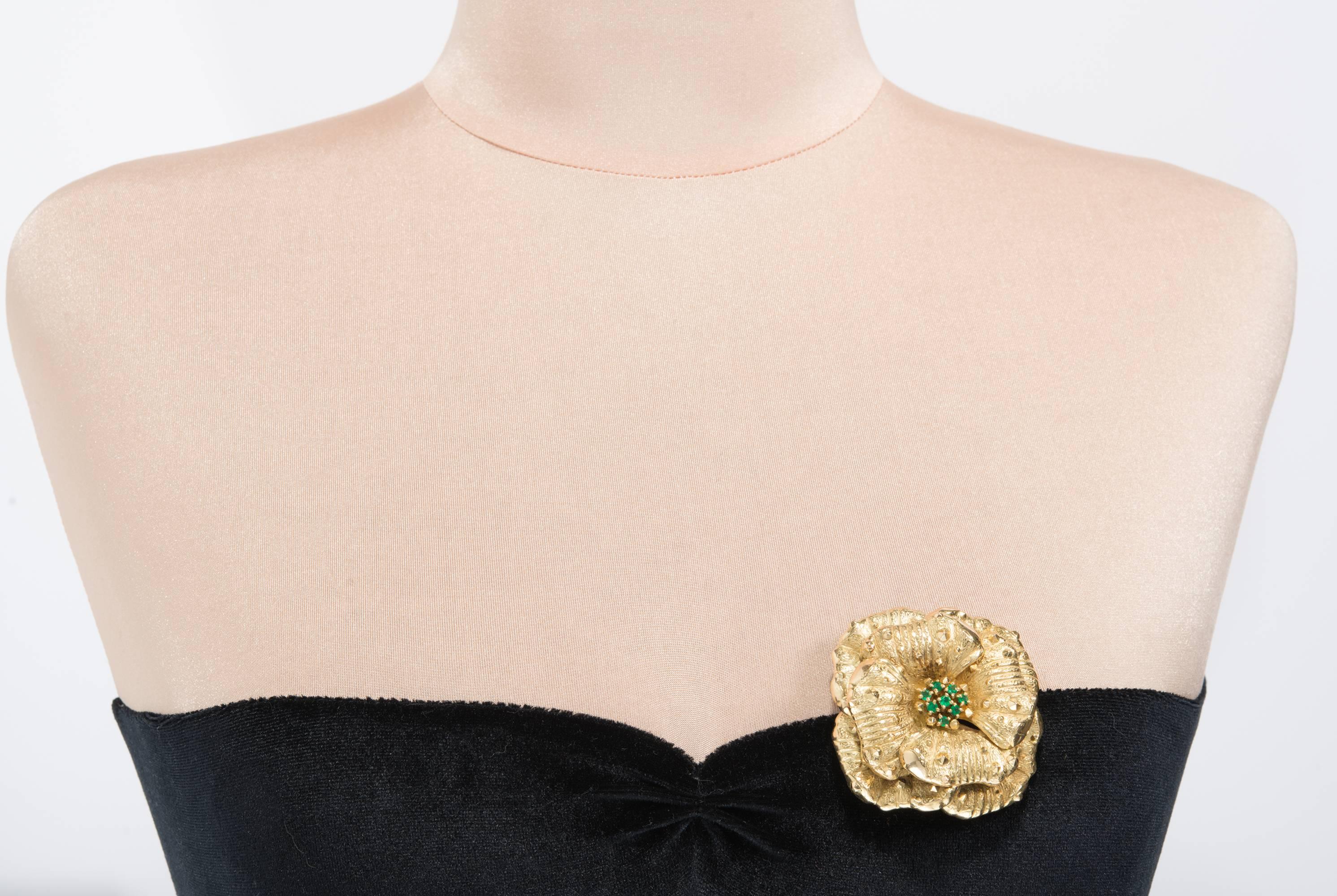 Women's 1950s Tiffany & Co. Emerald Gold Textured Flower Pin