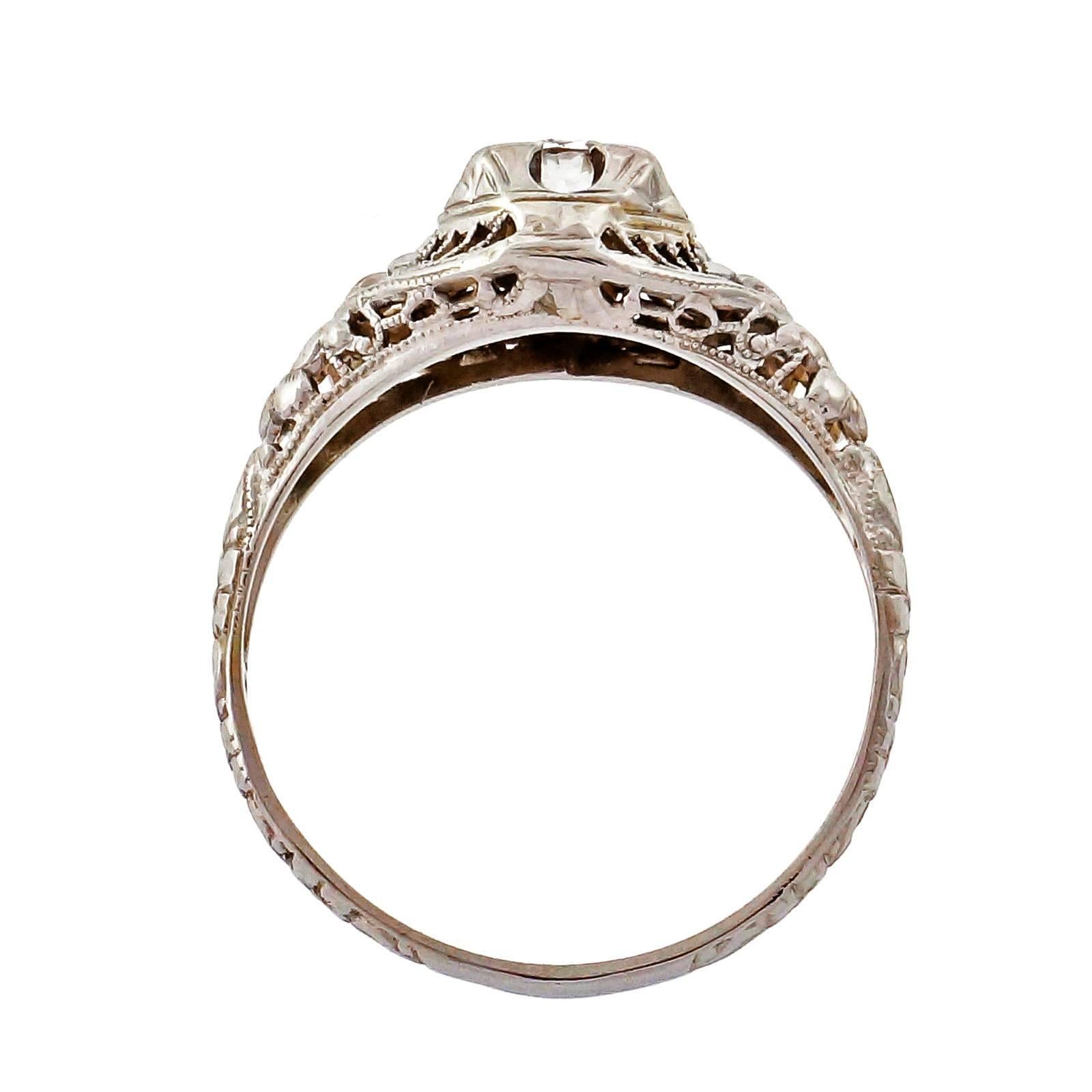 Filigraner Diamant-Verlobungsring aus Gold im Zustand „Gut“ im Angebot in Stamford, CT