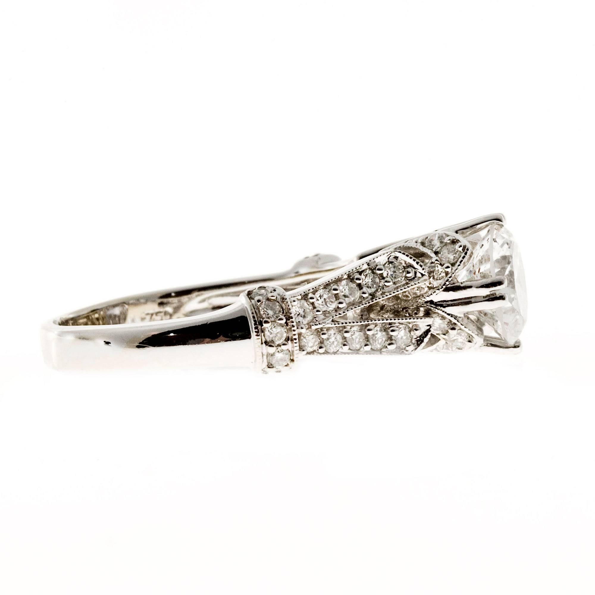 Crown Design Diamond Gold Engagement Ring 1