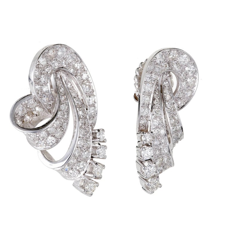 Diamond Ribbon Style Platinum Swirl Earrings For Sale at 1stdibs