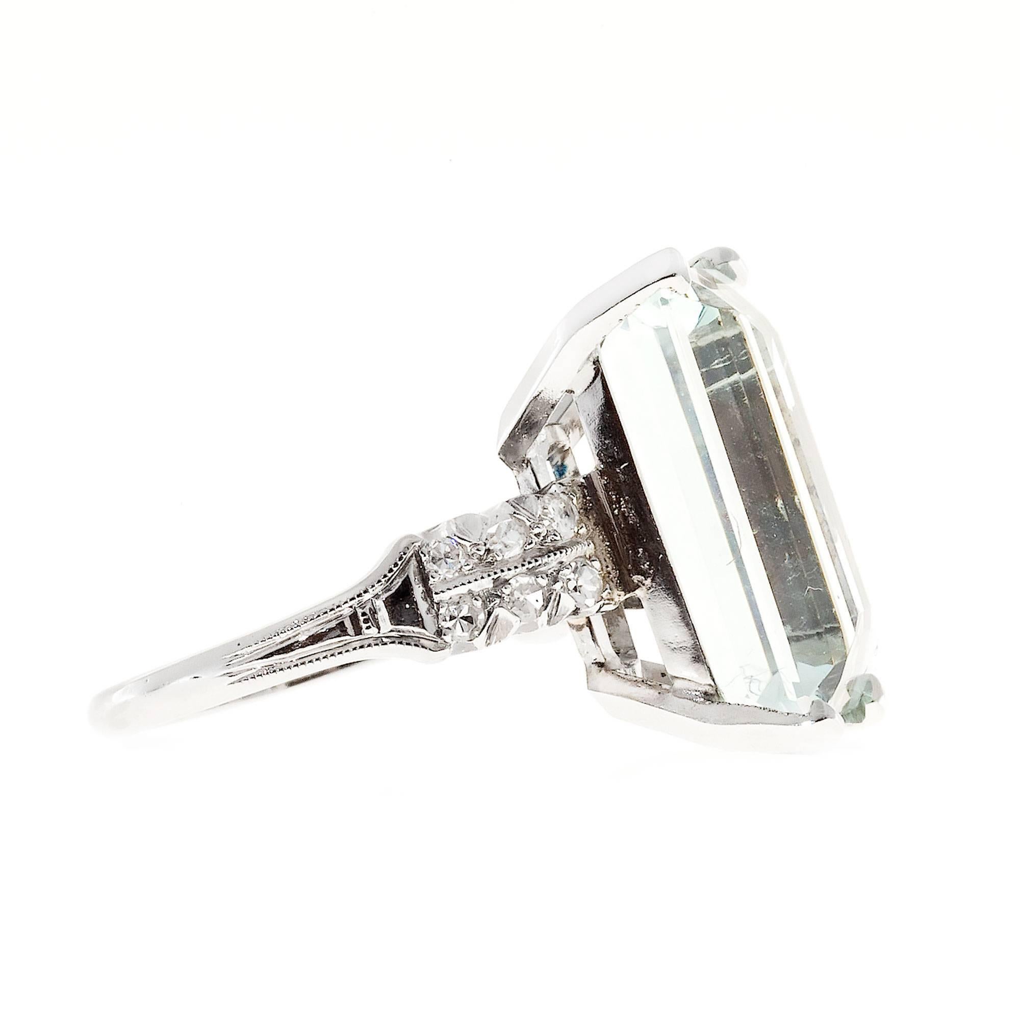 Women's Art Deco 10.60 Carat  Aquamarine Diamond Platinum Ring