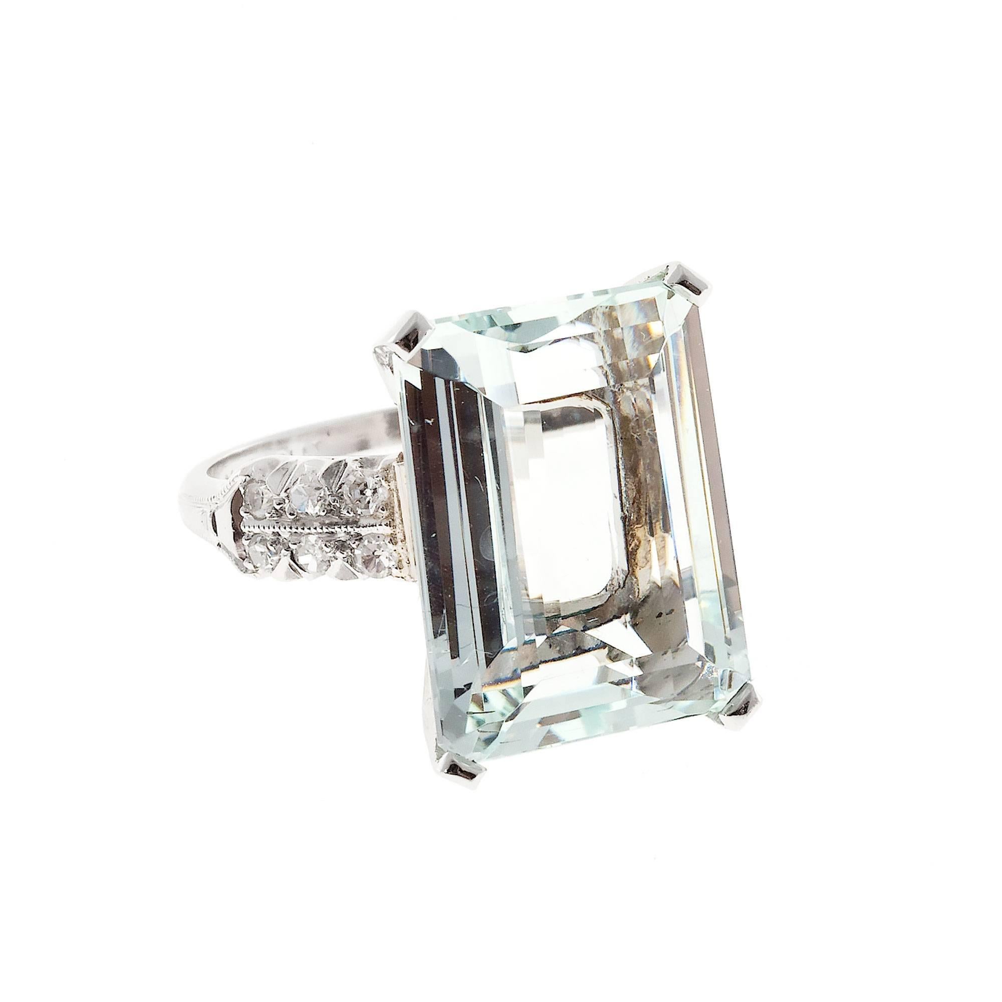 Art Deco 10.60 Carat  Aquamarine Diamond Platinum Ring 2