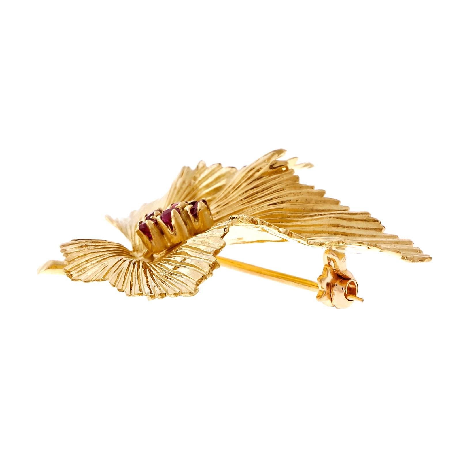 Tiffany & Co. Ruby Gold Leaf Pin  In Good Condition In Stamford, CT