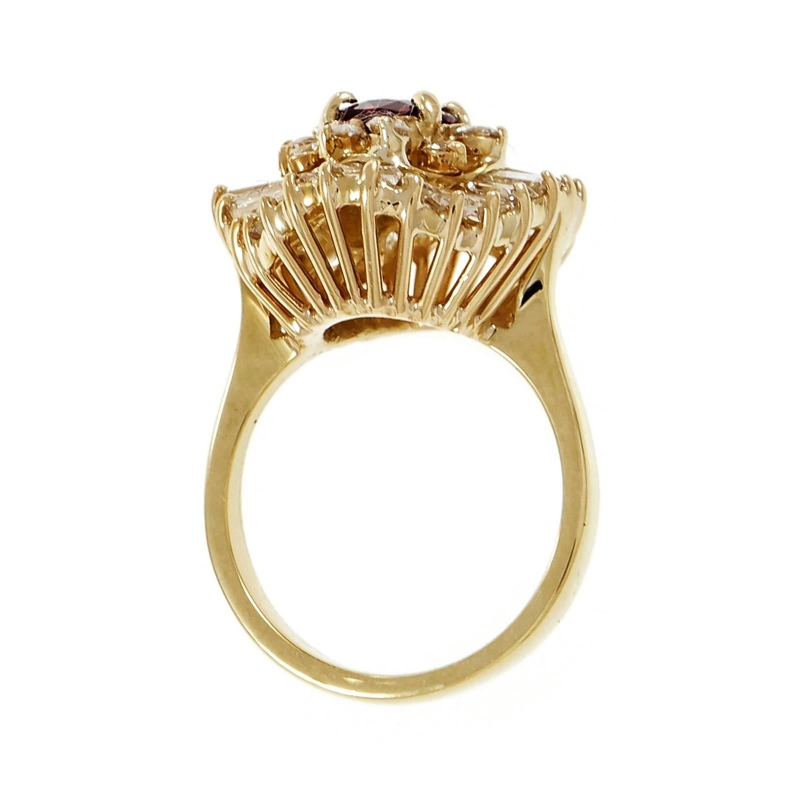 1960er Jahre Rubin-Diamant-Gold Ballerina Ring (Baguetteschliff)