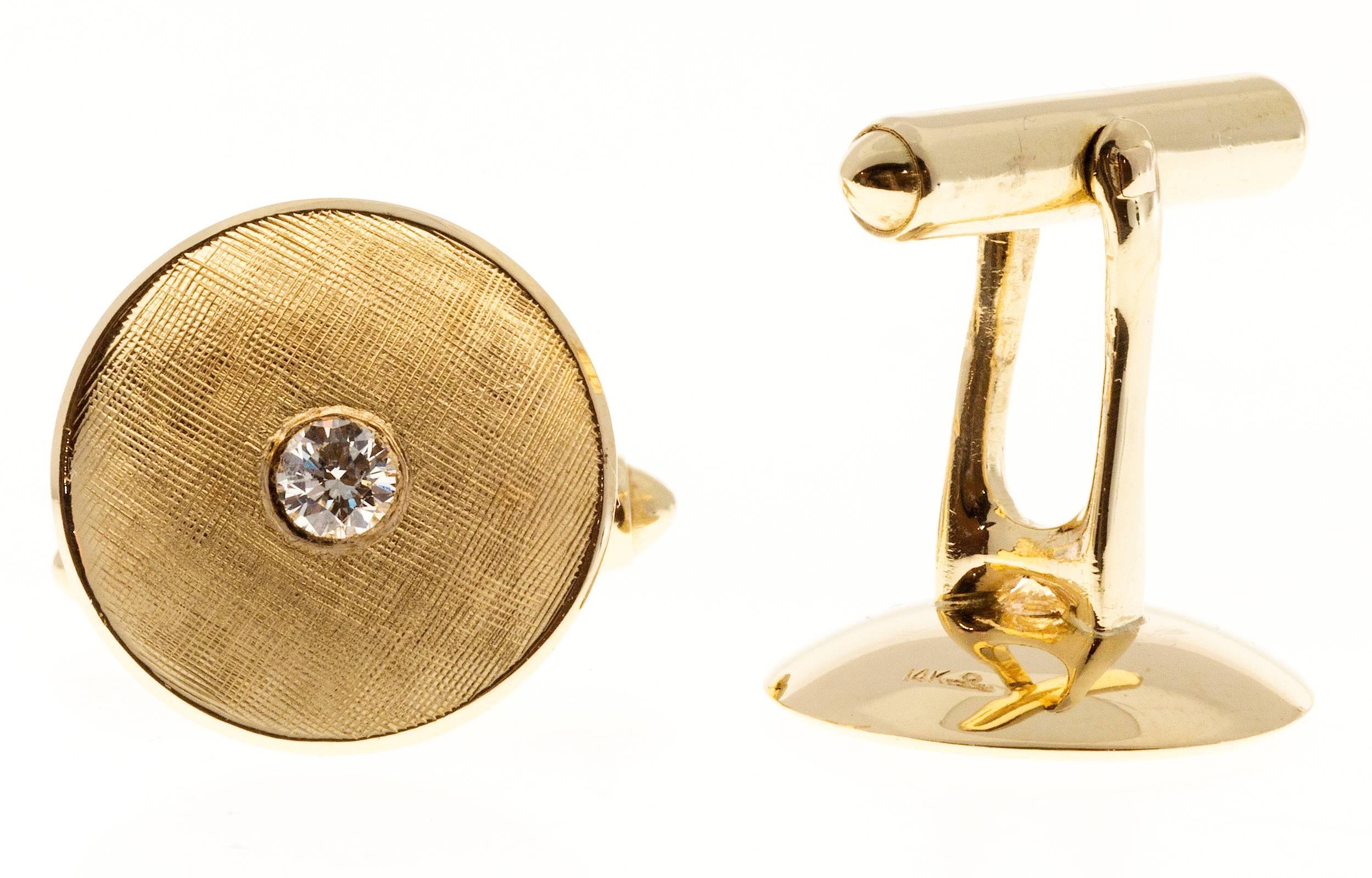 Larter & Sons Diamond Round Concave Gold Cufflinks In Good Condition For Sale In Stamford, CT