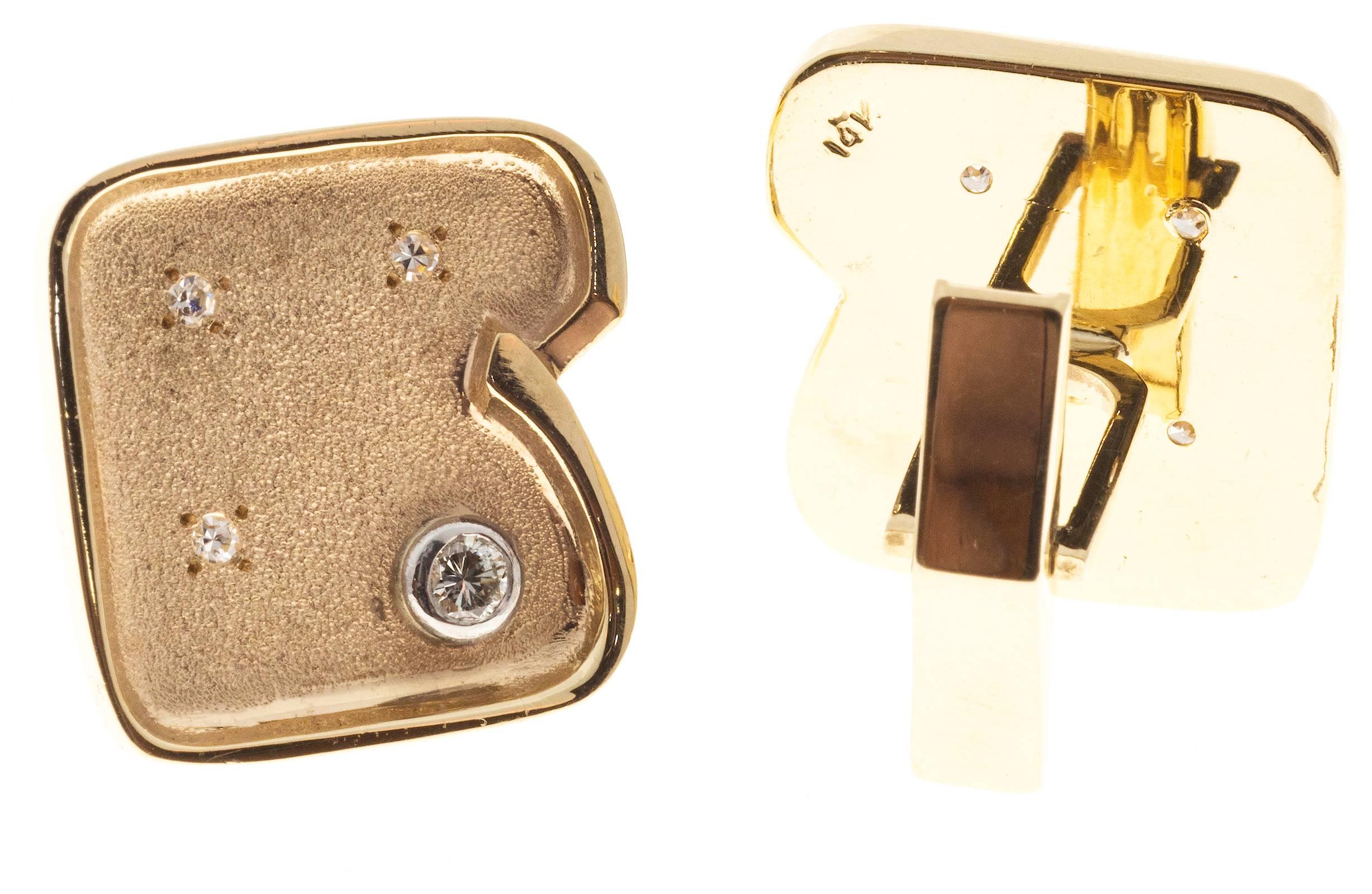 Texturierte Manschettenknöpfe aus Gold aus den 1960er Jahren mit Diamanten im Angebot 1