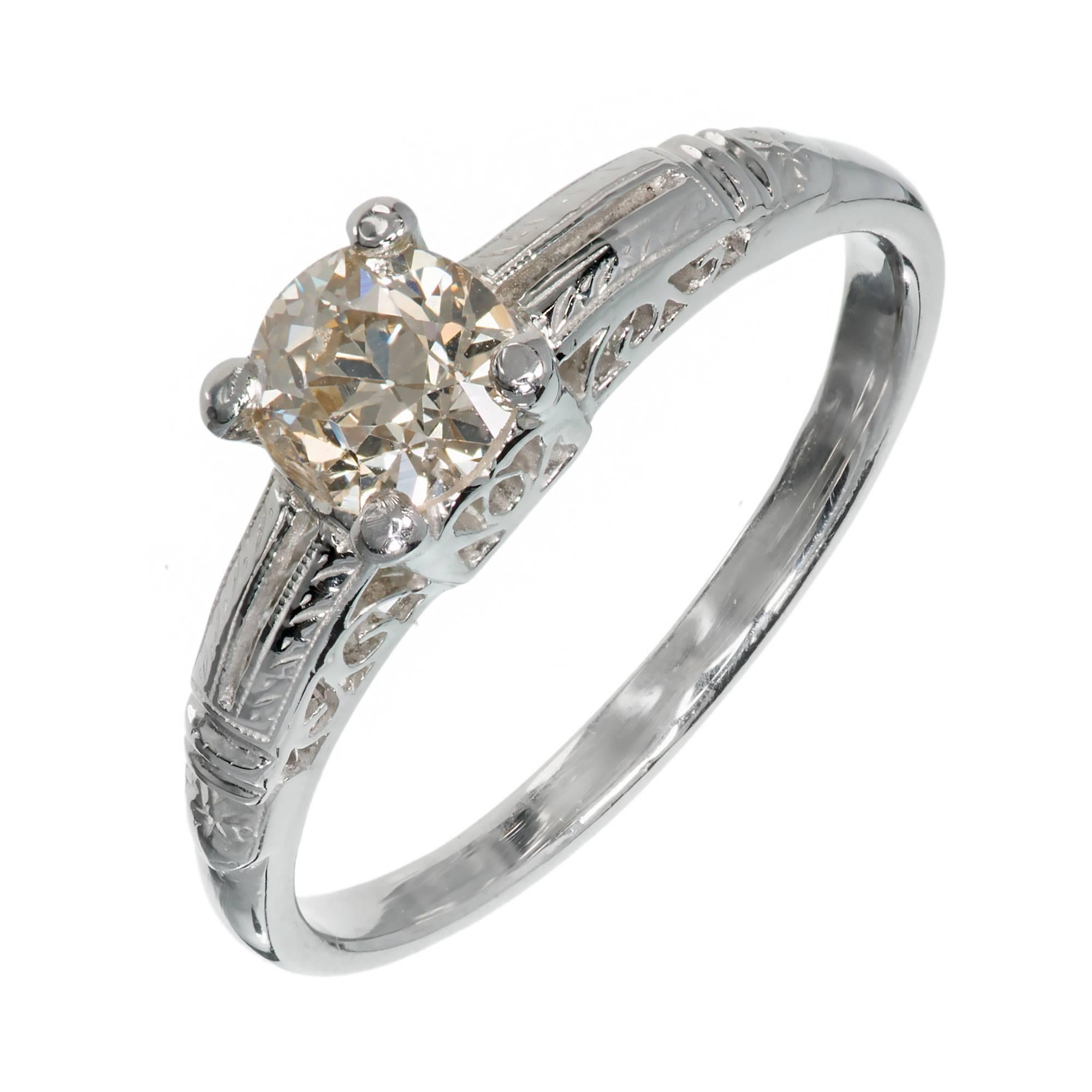 57 Karat Hellbrauner Diamant-Verlobungsring aus Platin im Art déco-Stil im Angebot
