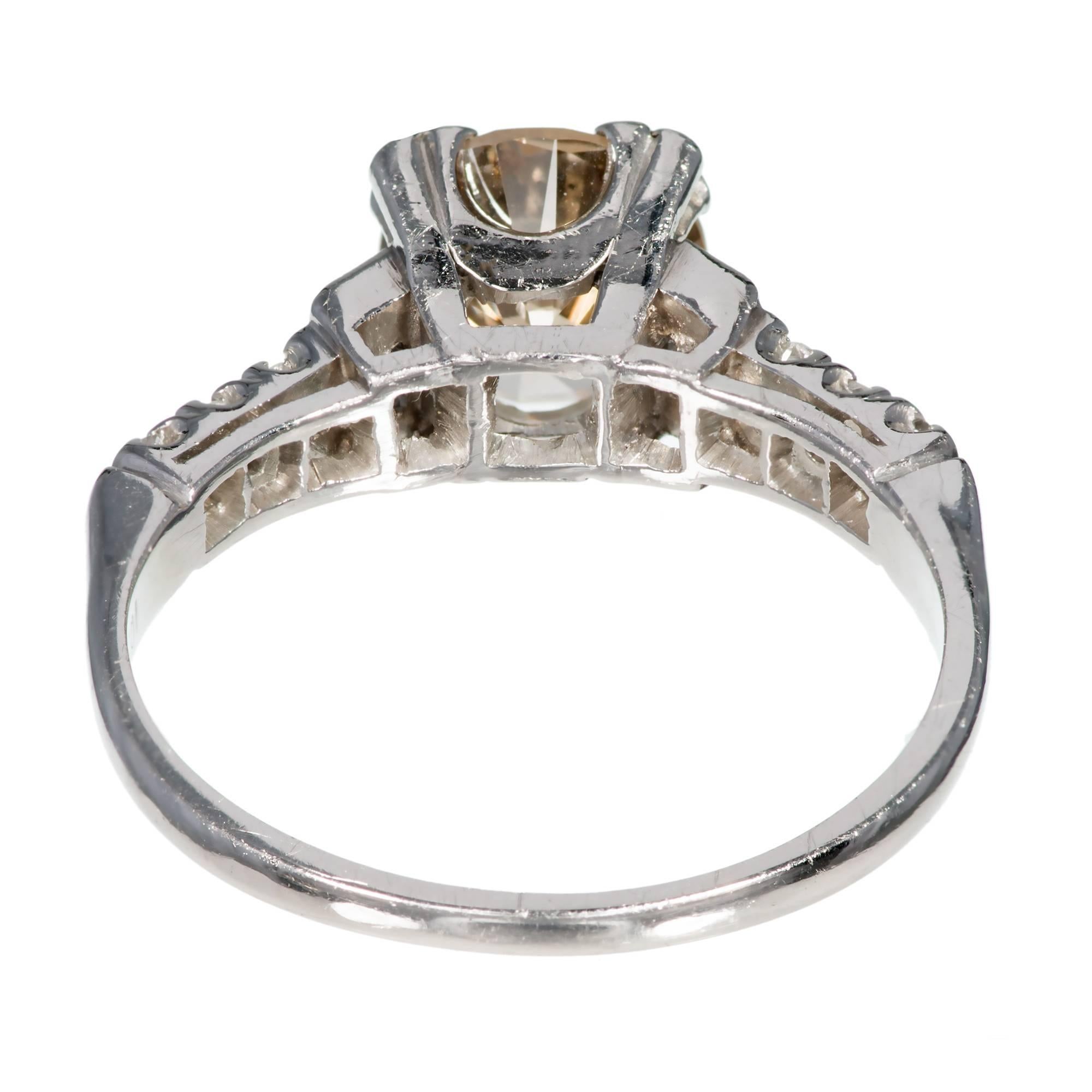 1,35 Karat Art Deco Platin Verlobungsring mit braunem Diamant im Übergangsschliff im Zustand „Gut“ im Angebot in Stamford, CT