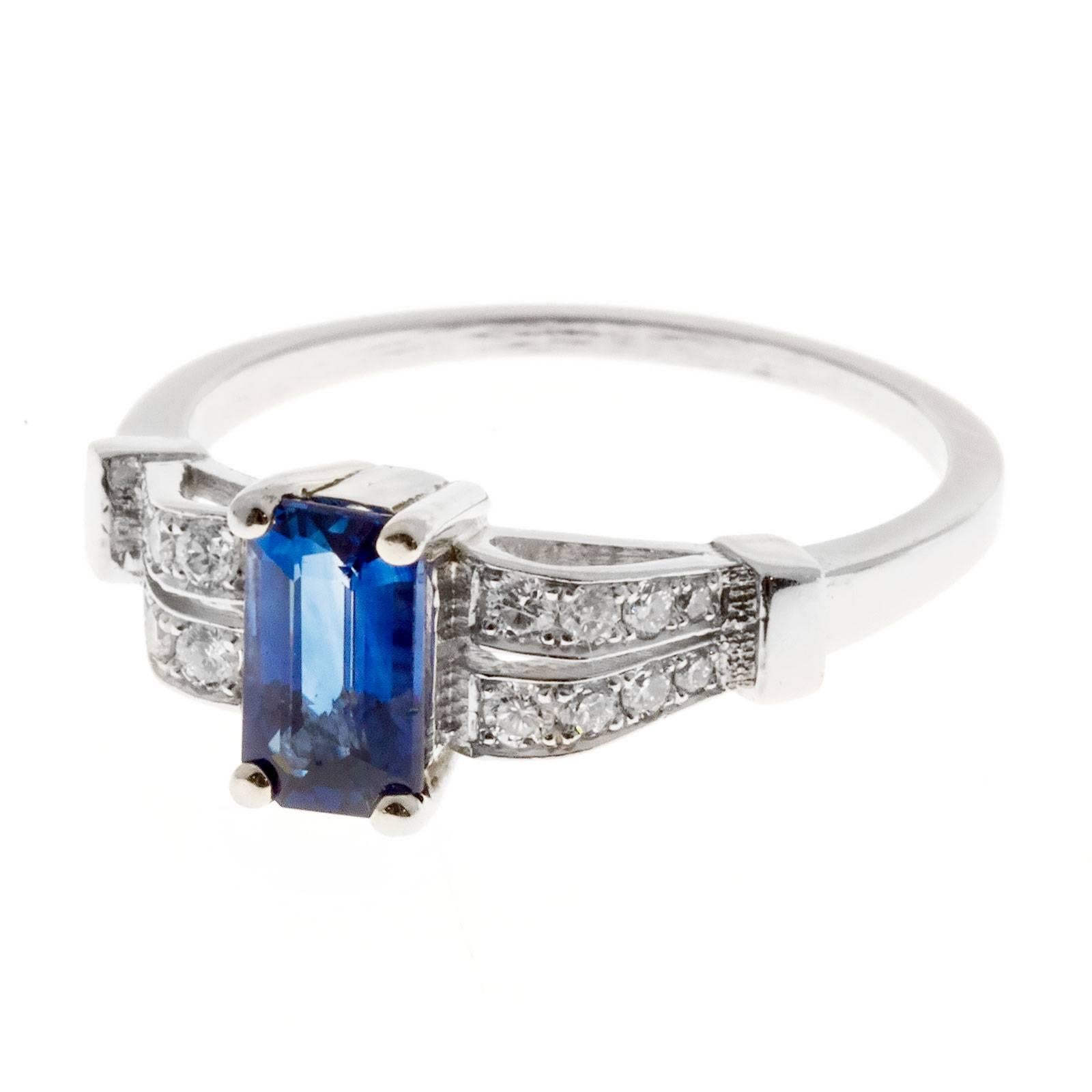 Art Deco Cornflower Blue Sapphire Diamond Platinum Gold Engagement Ring In Good Condition In Stamford, CT