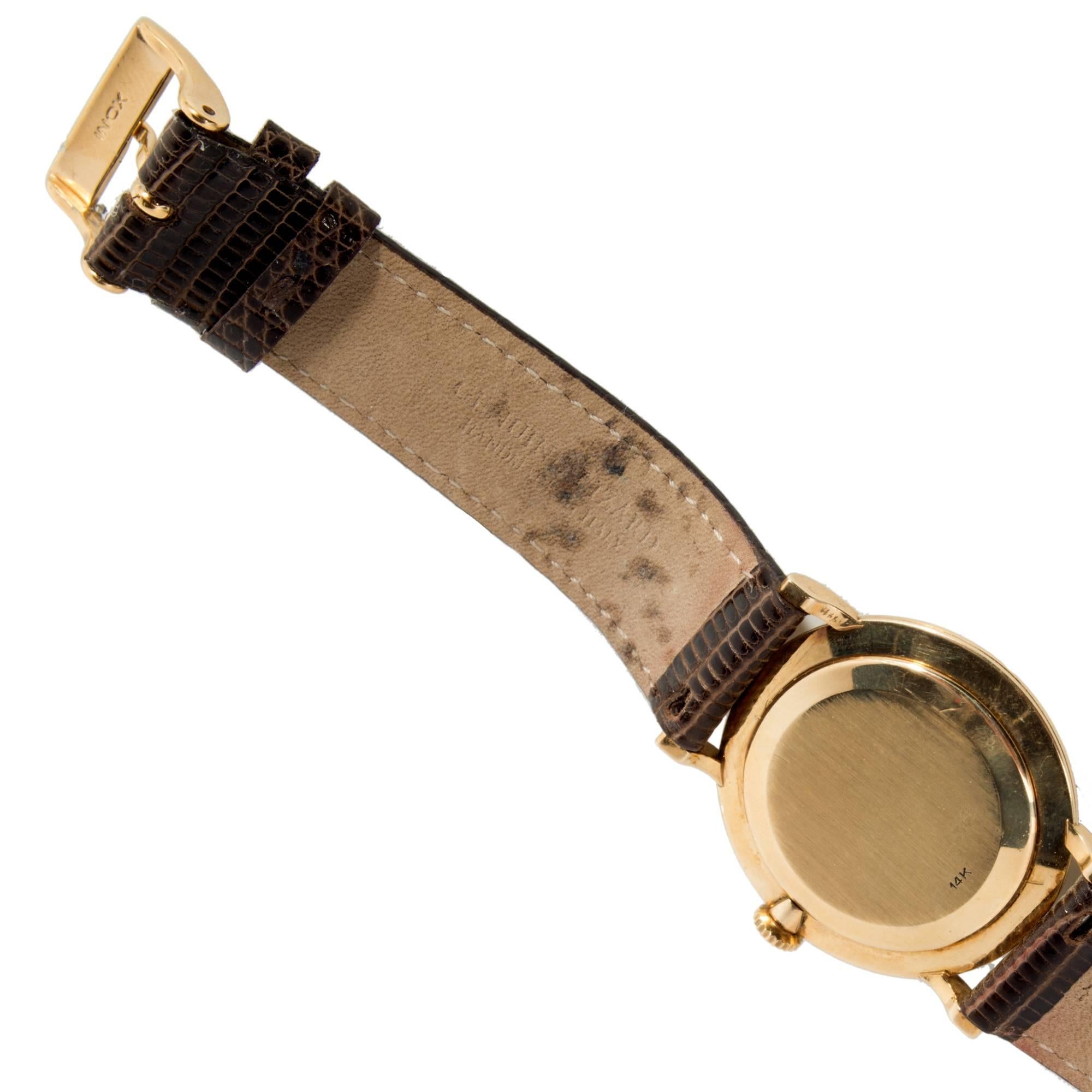 Tiffany & Co. Movado Yellow Gold Men's Wristwatch, circa 1951 In Good Condition For Sale In Stamford, CT
