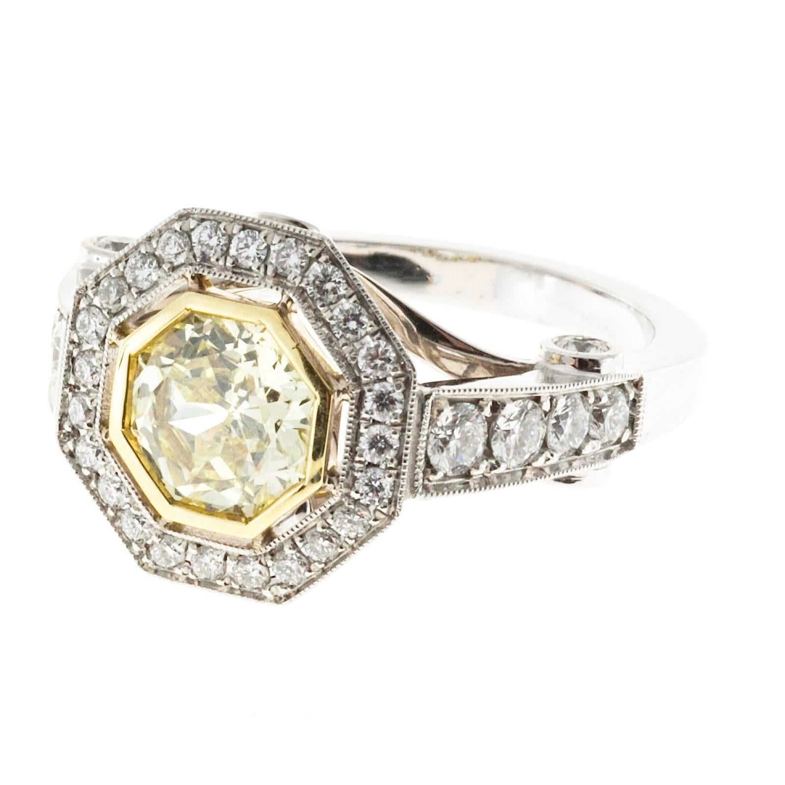 Peter Suchy 1.12 Carat Light Natural Yellow Diamond Platinum Engagement Ring For Sale 1