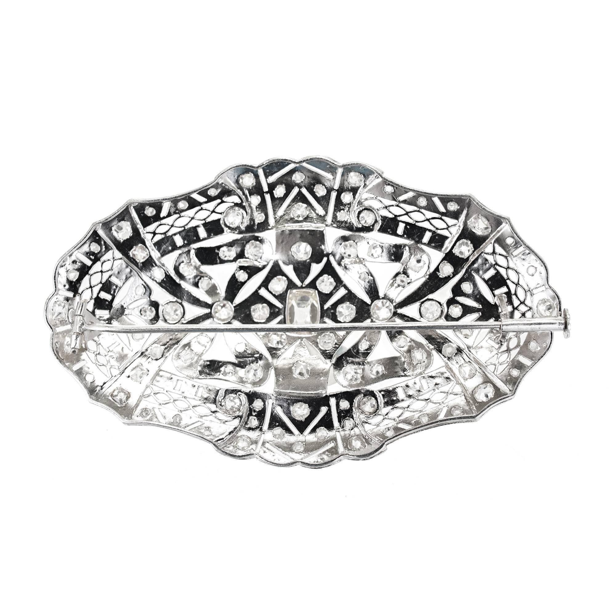 2.85 Carat Art Deco Diamond Platinum Oval Brooch For Sale 1