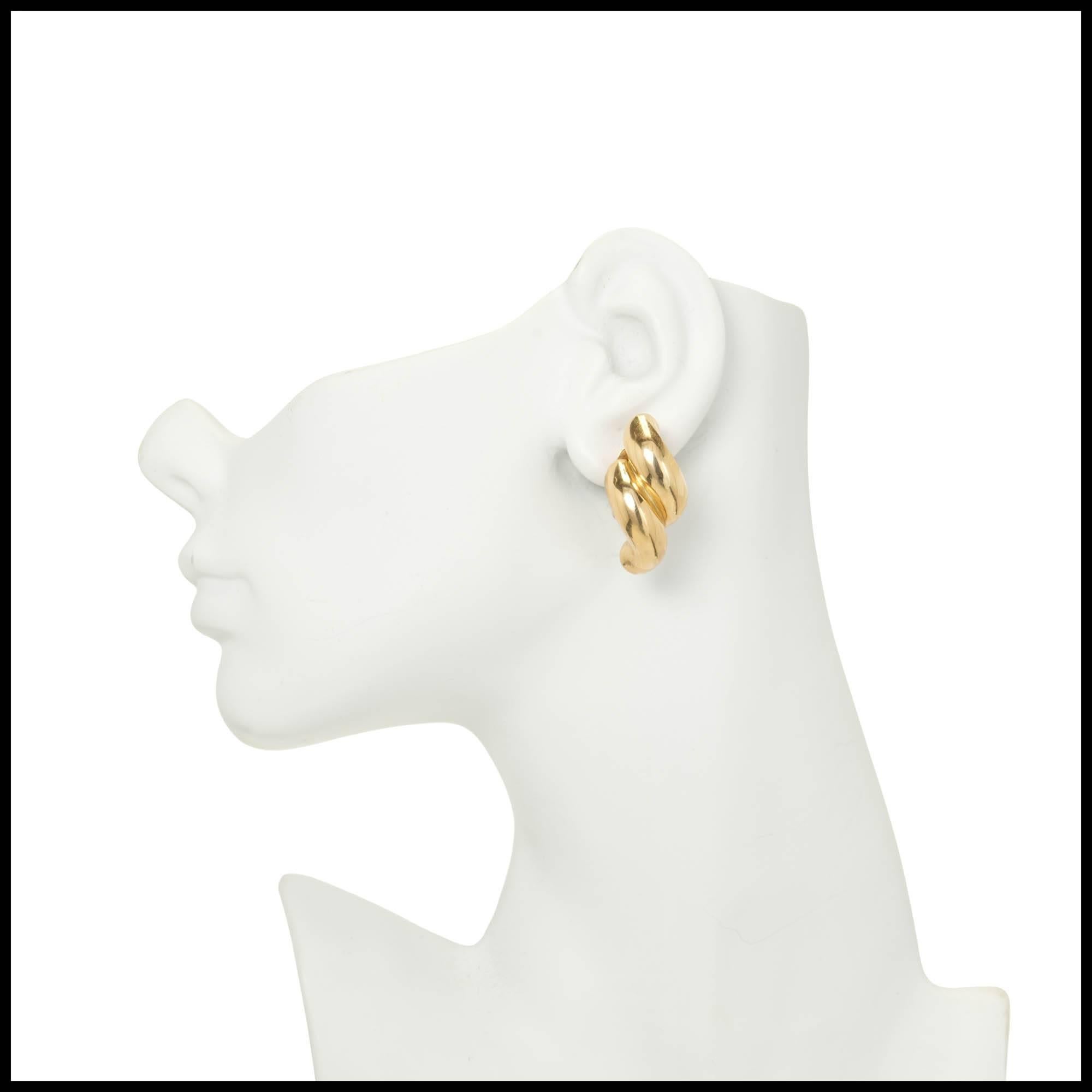 Tiffany & Co. Gelbgold Double Swirl Link Clip Post Ohrringe im Angebot 1