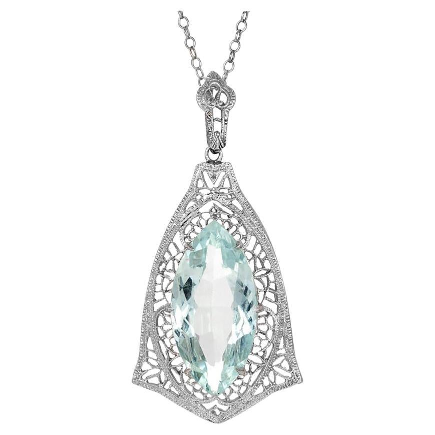 Collana con ciondolo in oro bianco filigranato Marquise Aqua da 5,15 carati