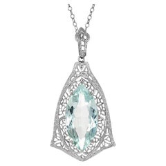Collana con ciondolo in oro bianco filigranato Marquise Aqua da 5,15 carati