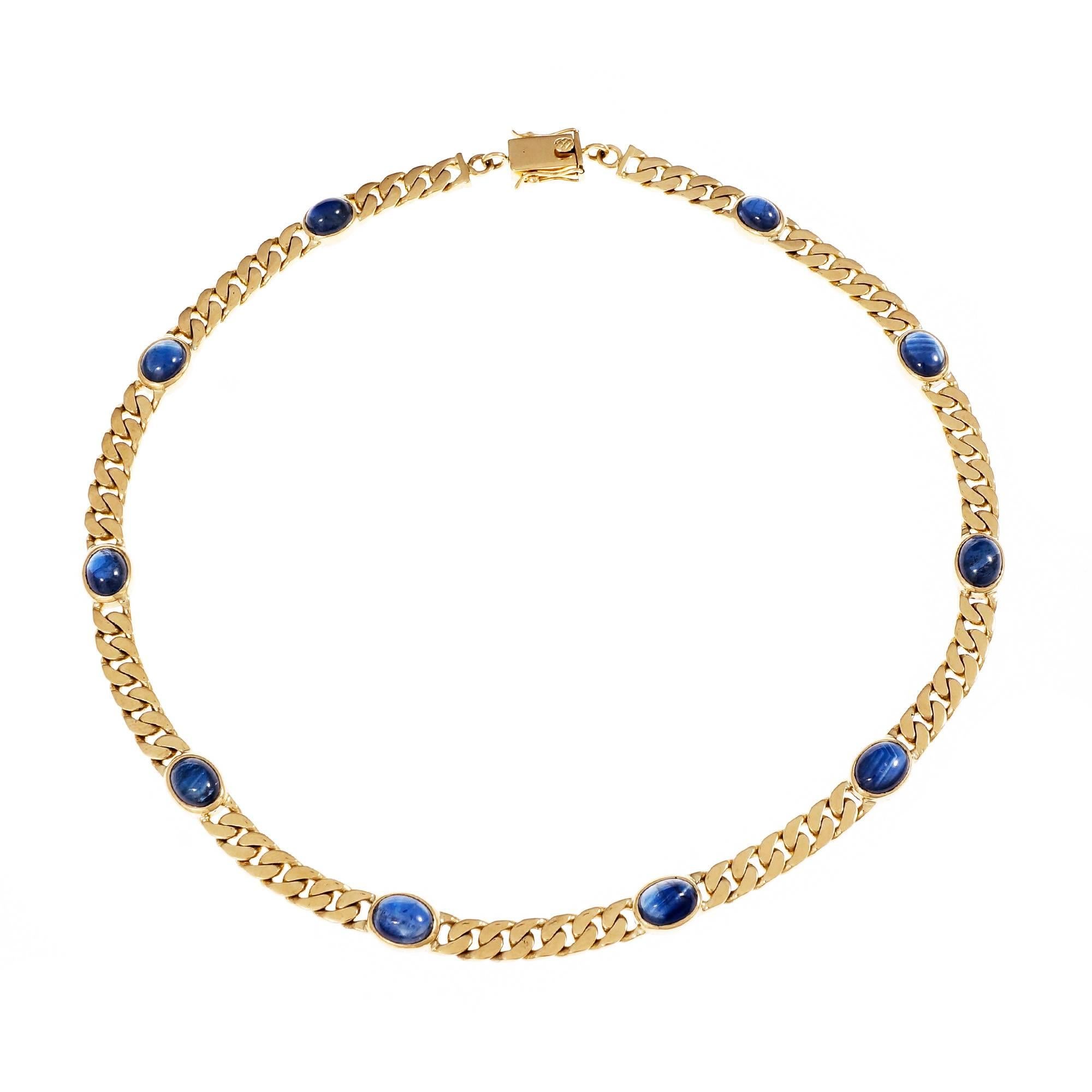 Oval Cabochon Sapphire Solid Gold Link Necklace For Sale