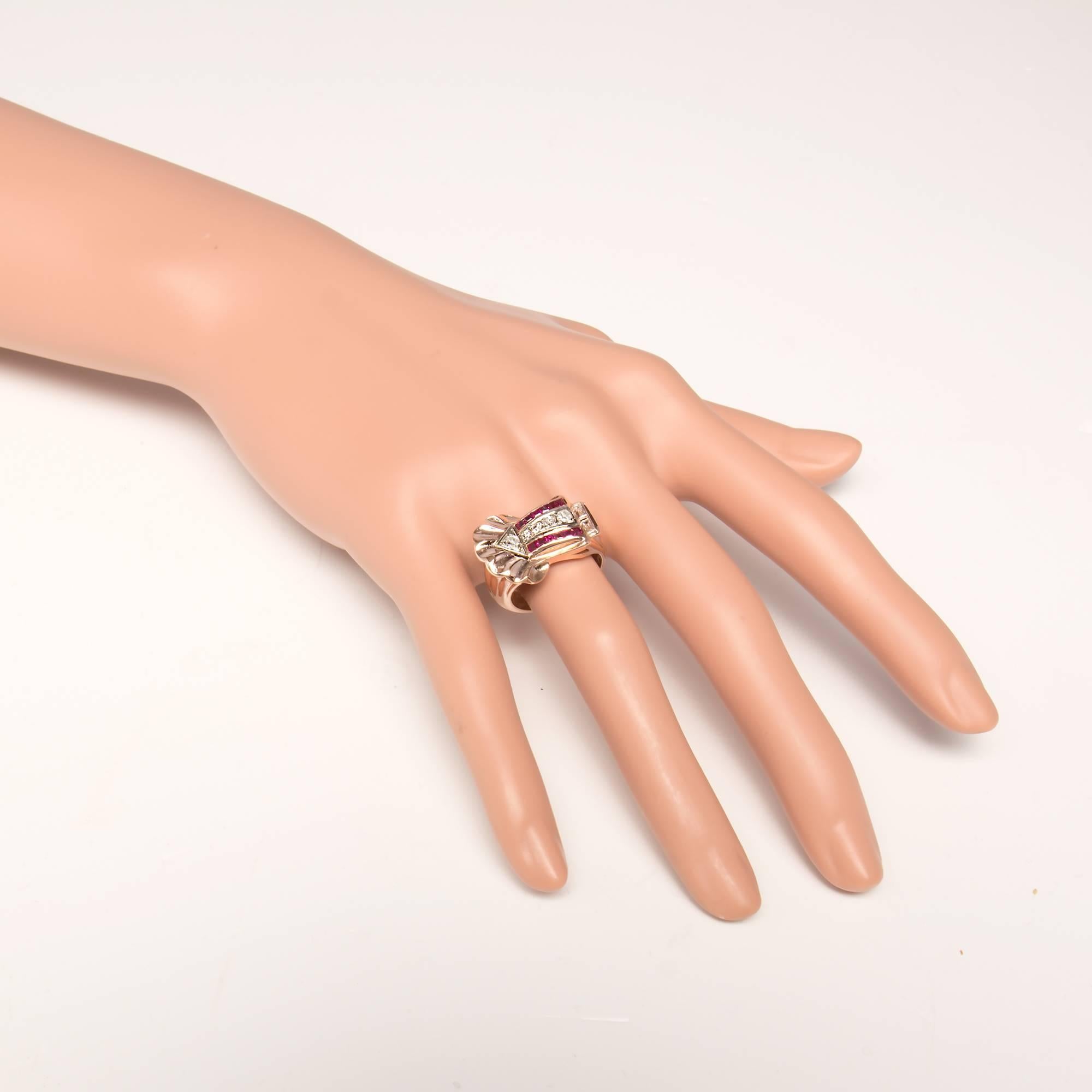 Rubin-Diamant-Rose-Weißgold-Pfeil-Design-Cocktailring um 1930 Damen im Angebot